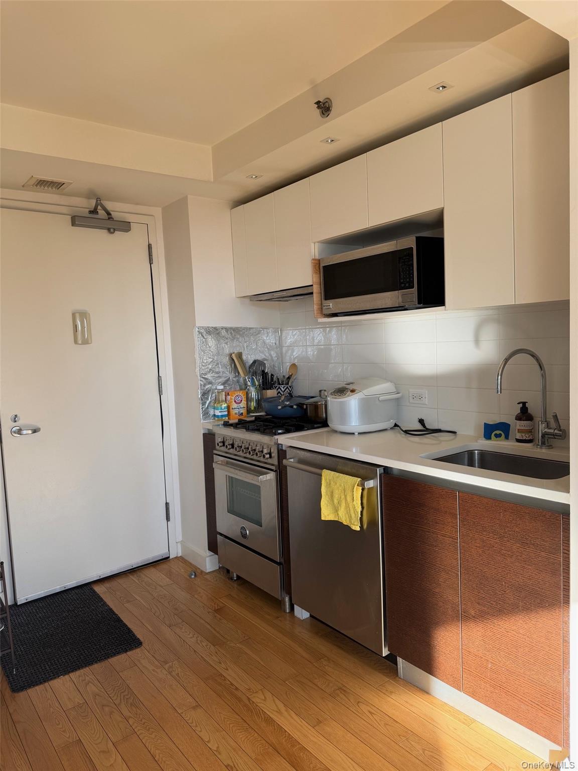 #4 photo, 39-16 Prince Street, Flushing , NY 11354