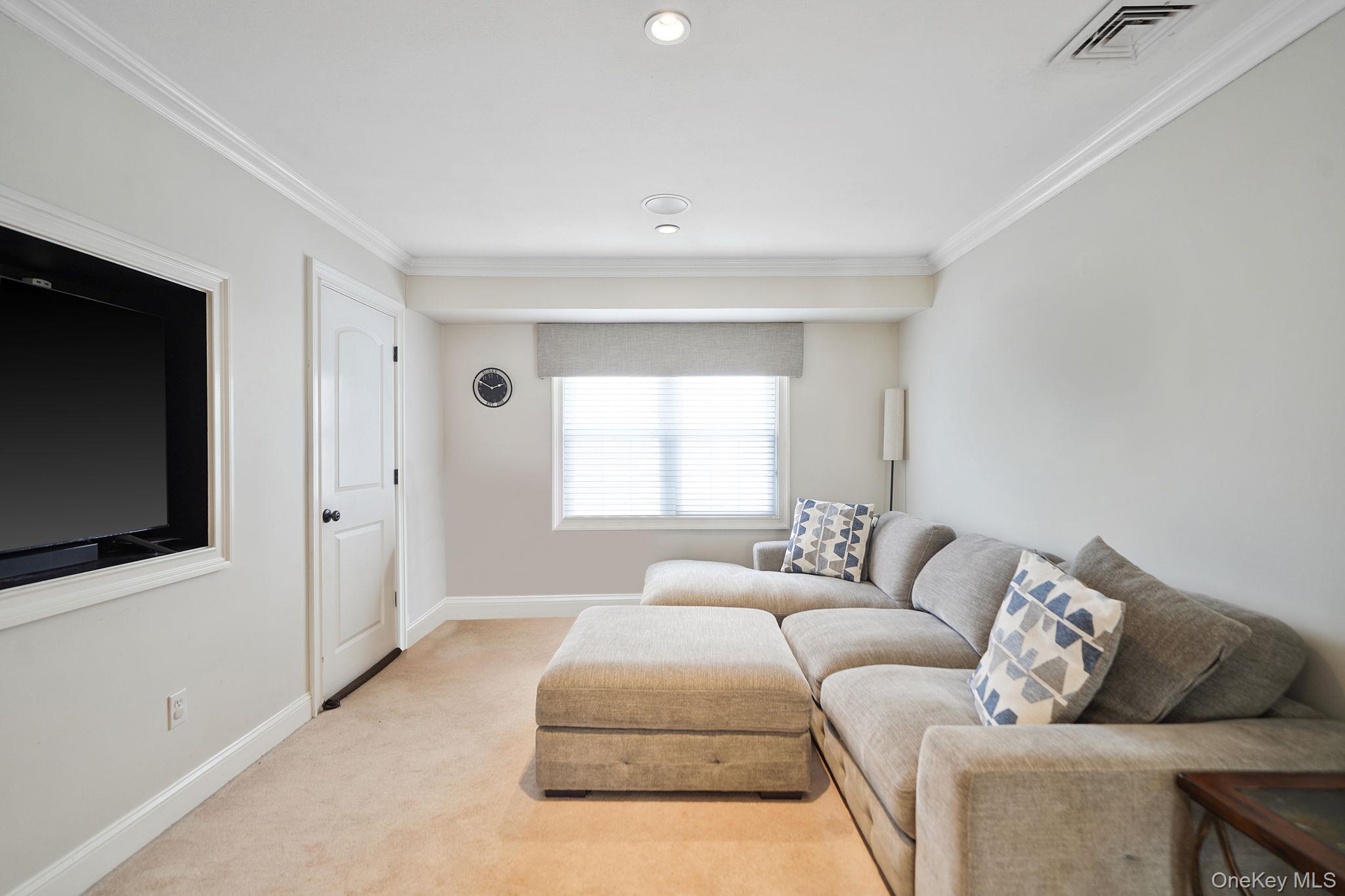 #11 photo, 6 Madsen Court, Mount Sinai , NY 11766