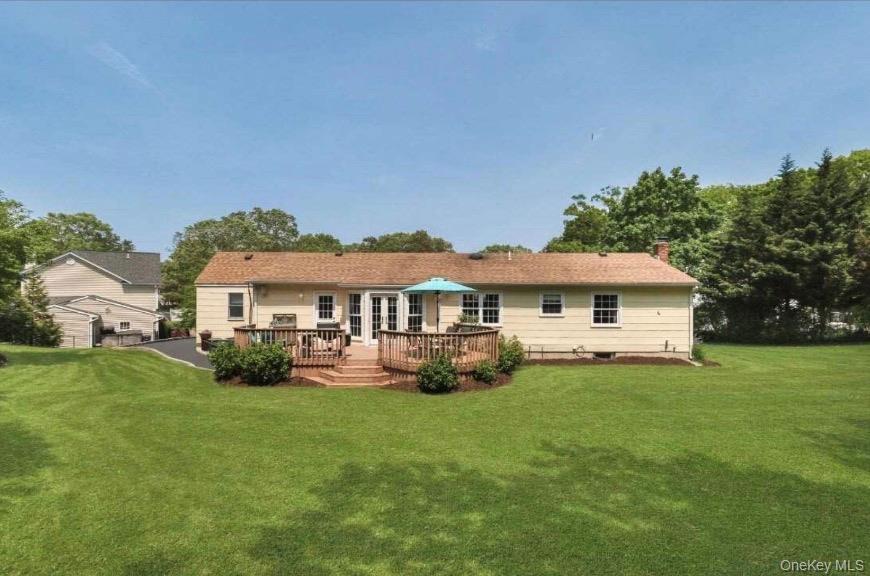 #20 photo, 6 Madsen Court, Mount Sinai , NY 11766