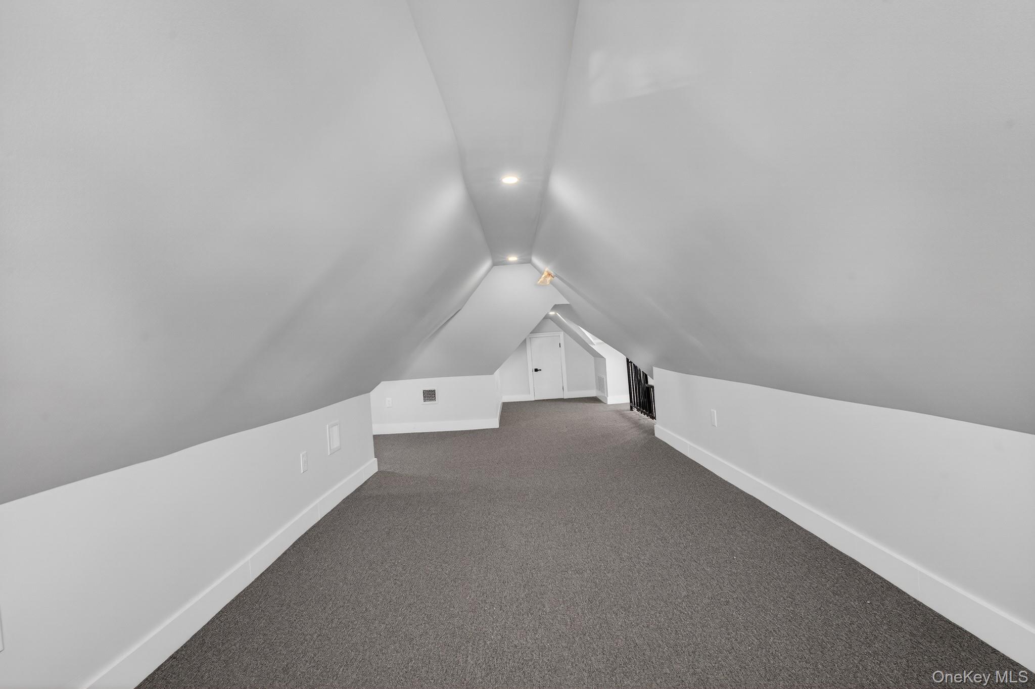 #17 photo, 10116 95th Street, কুইন্‌স Ozone Park , NY 11416