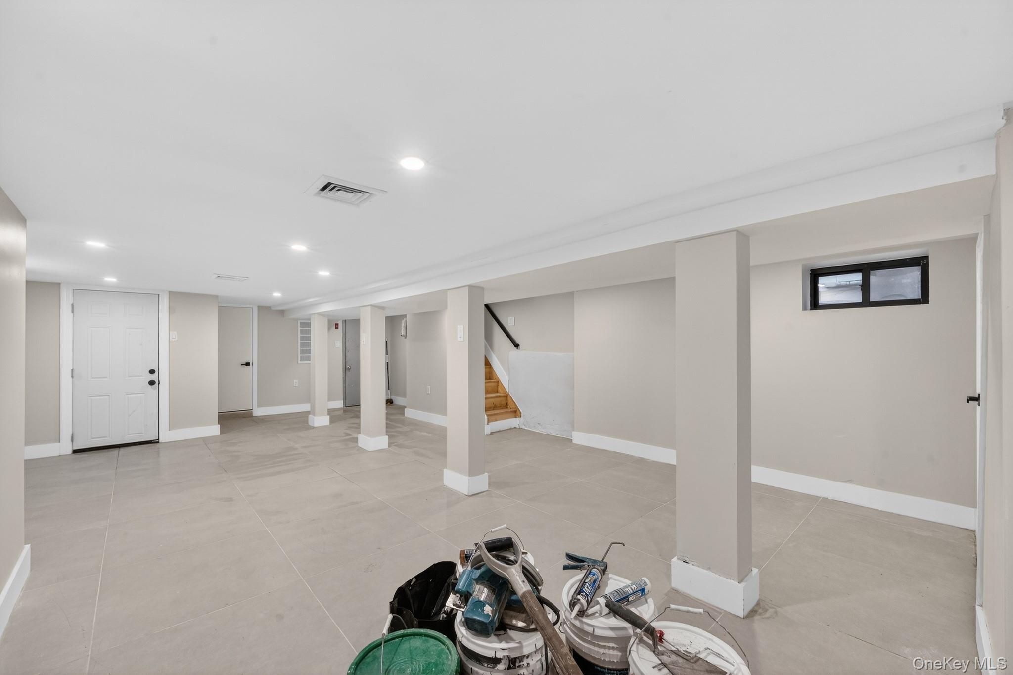 #18 photo, 10116 95th Street, কুইন্‌স Ozone Park , NY 11416