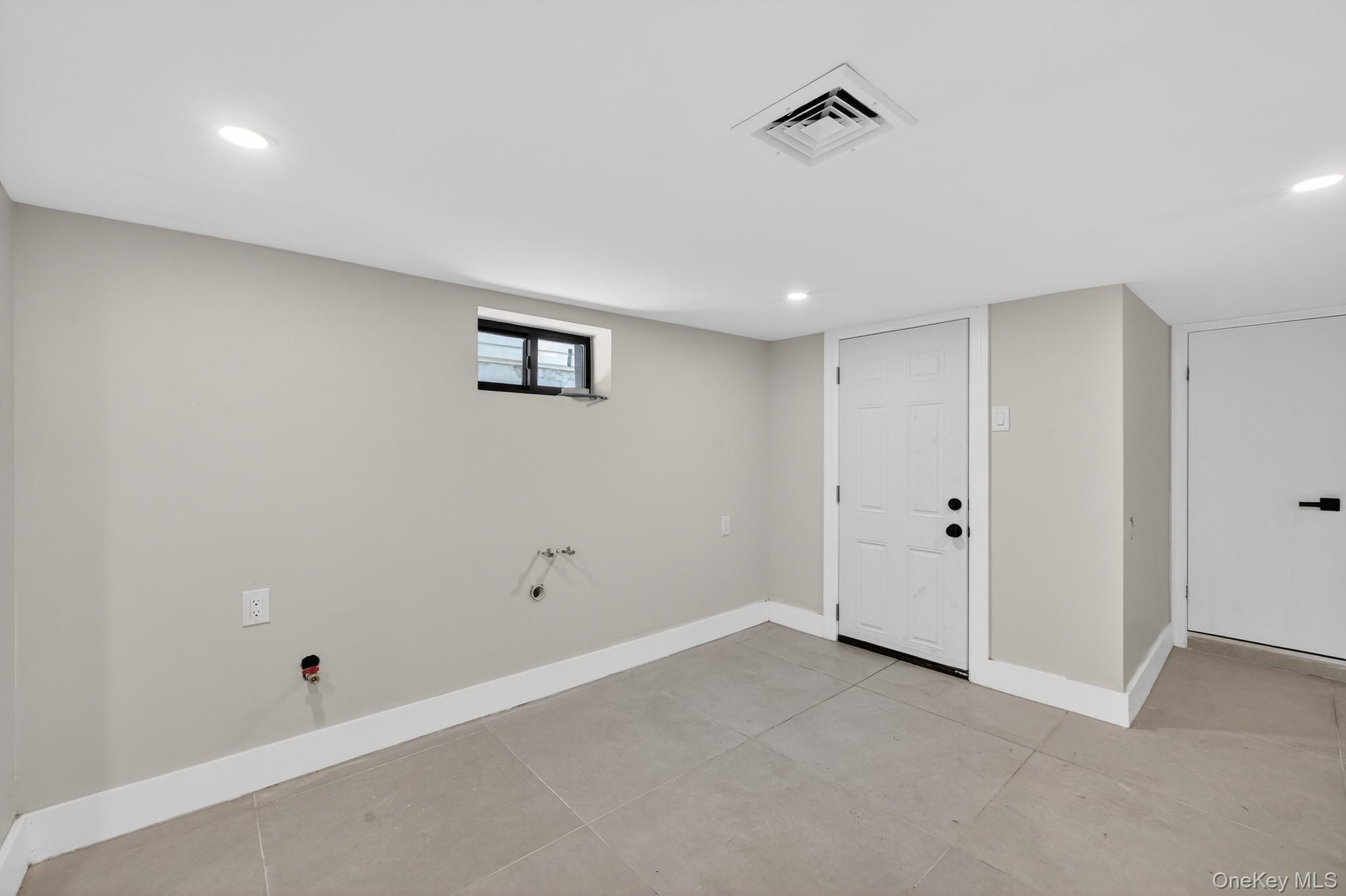 #19 photo, 10116 95th Street, কুইন্‌স Ozone Park , NY 11416