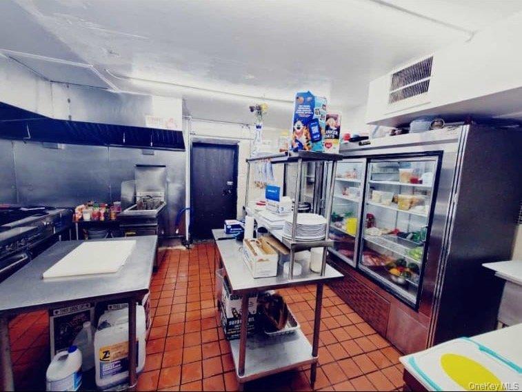 #4 photo, 215-52 Jamaica Avenue, কুইন্‌স Queens Village , NY 11428