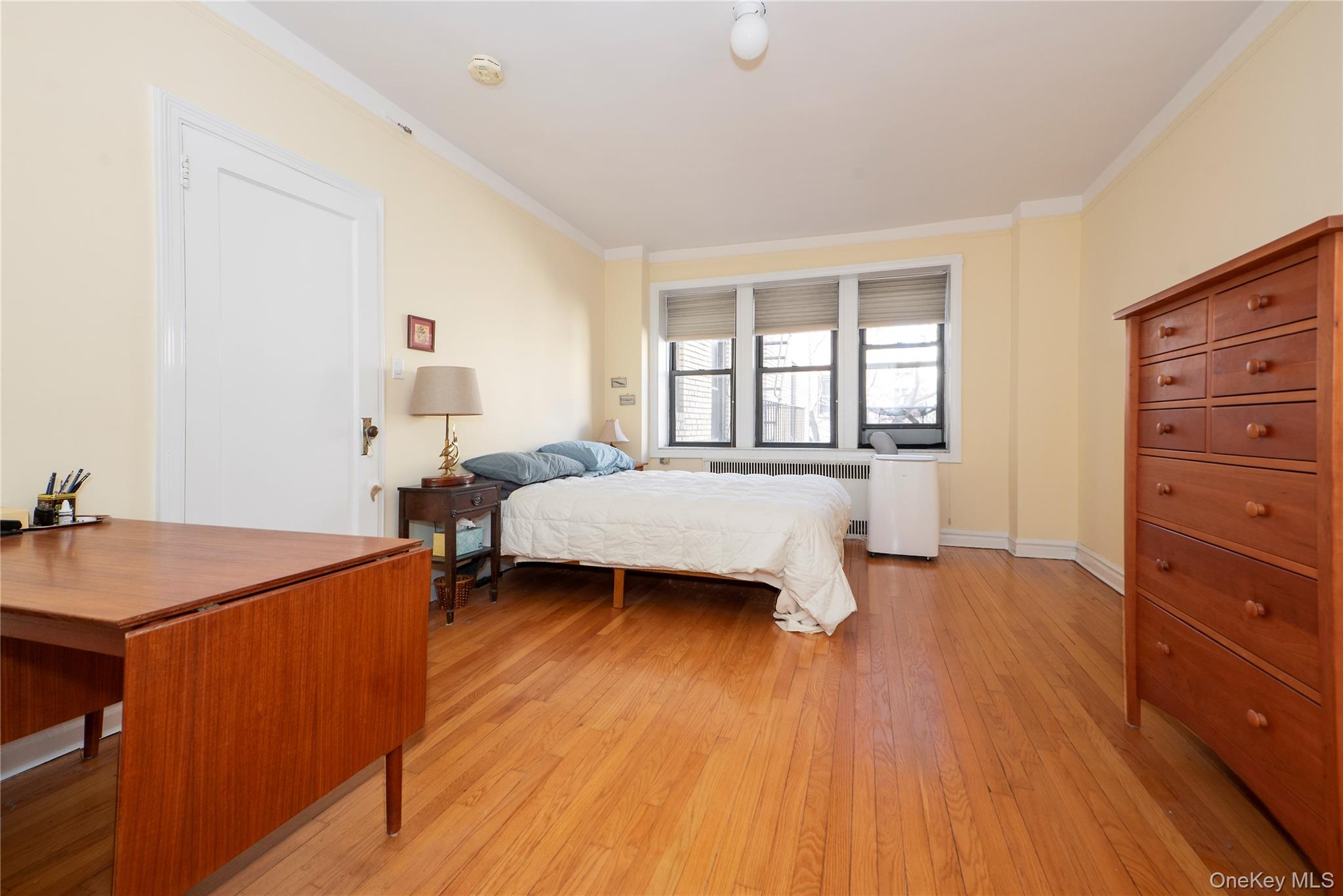 #6 photo, 3424 82nd Street, Jackson Heights , NY 11372