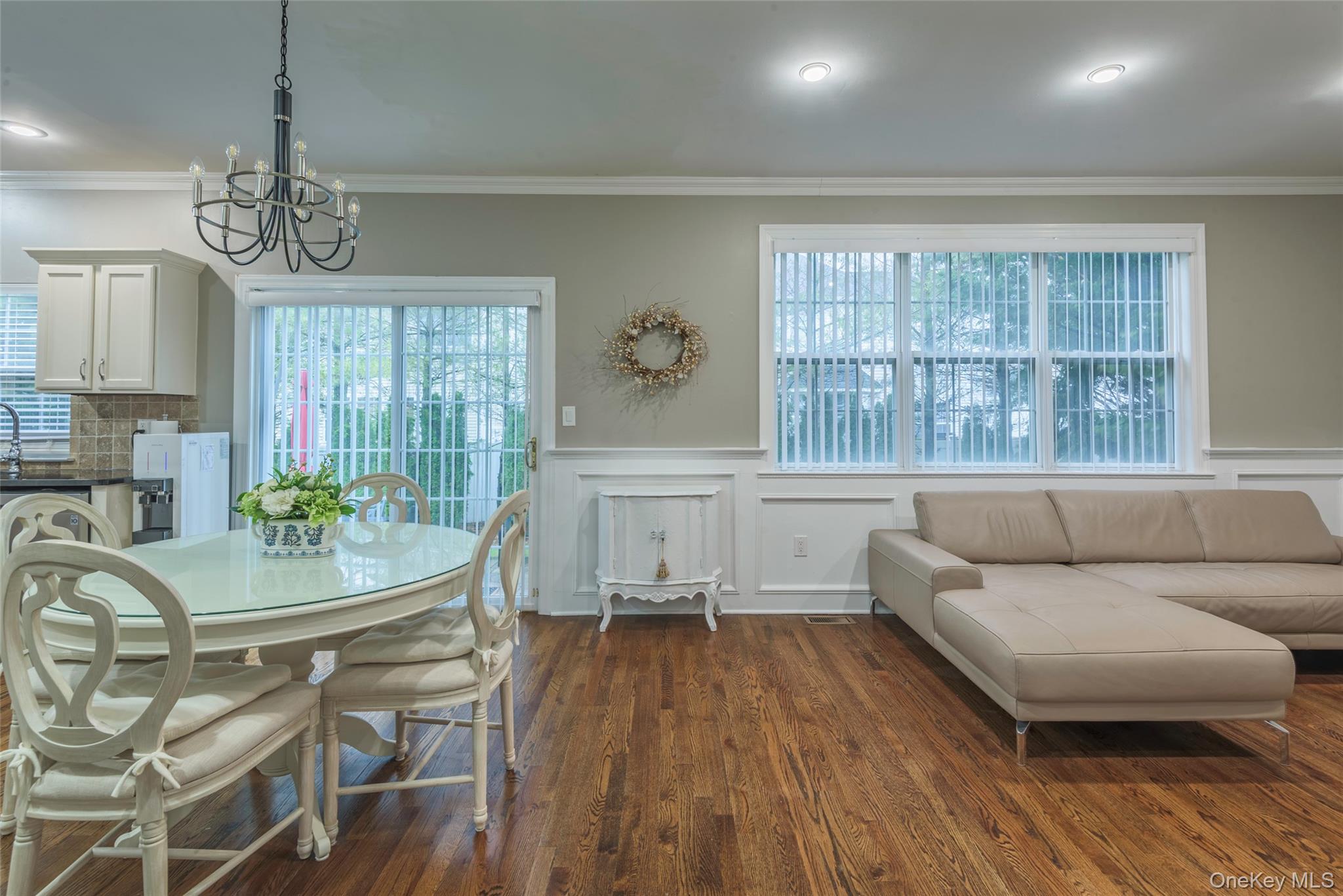 #16 photo, 161 Cranberry Court, Melville , NY 11747