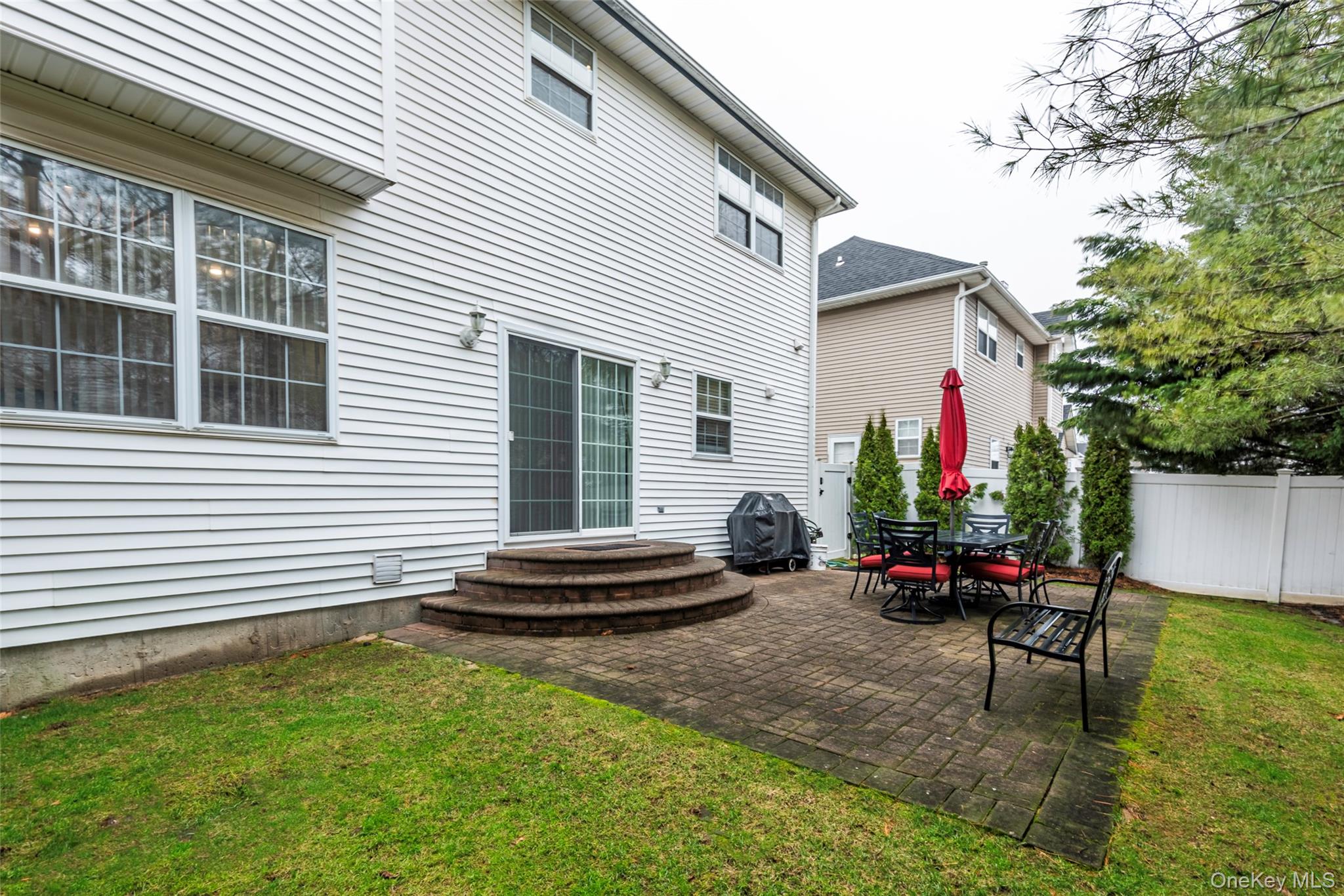 #6 photo, 161 Cranberry Court, Melville , NY 11747