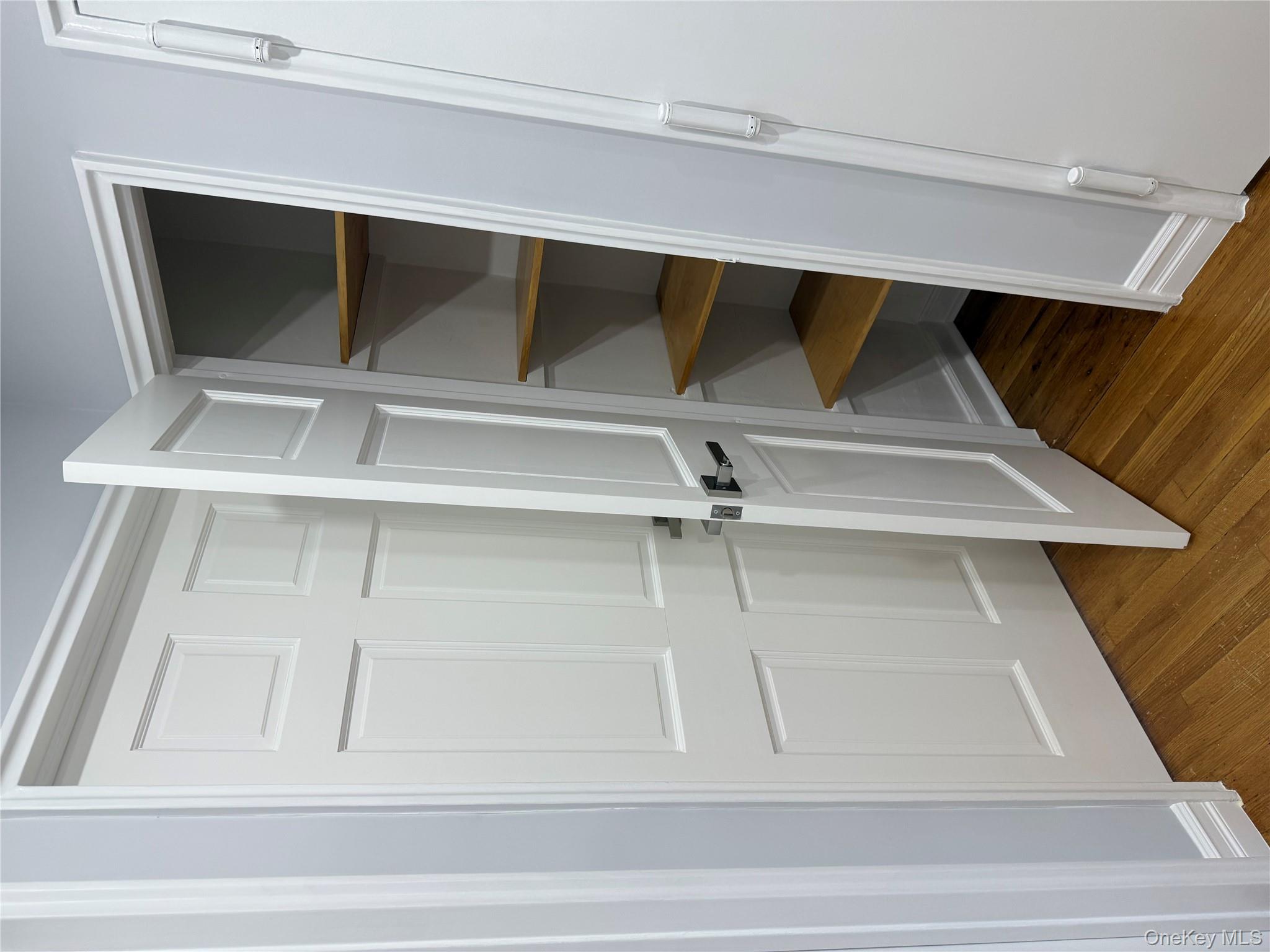 #8 photo, 5919 74th Street, কুইন্‌স Middle Village , NY 11379