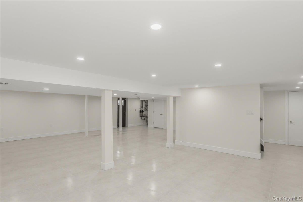 #19 photo, 3 Cornell Avenue, নাসাউ কাউন্টি Hicksville , NY 11801