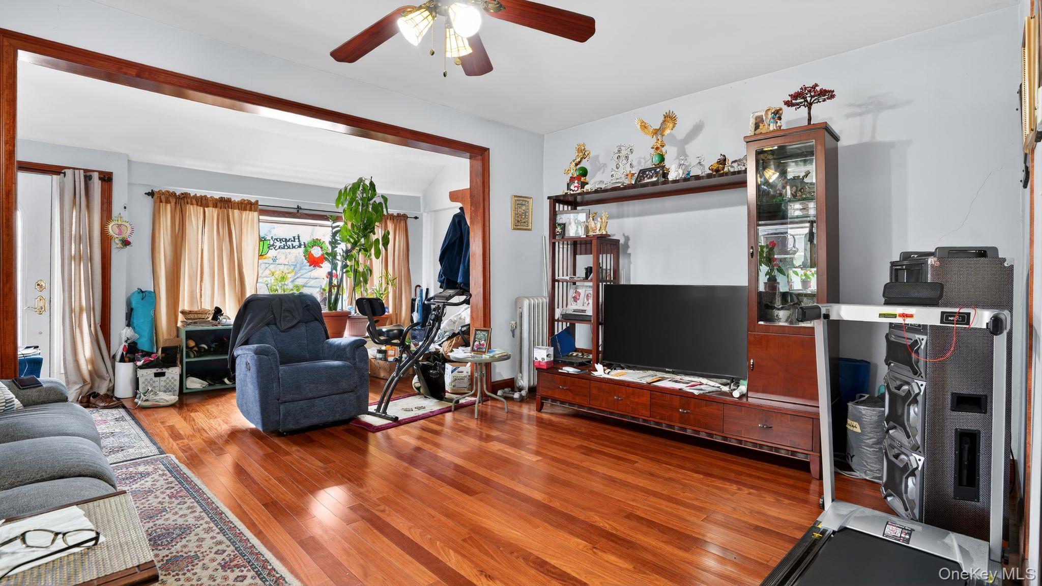 #4 photo, 9429 Park Lane, Woodhaven , NY 11421