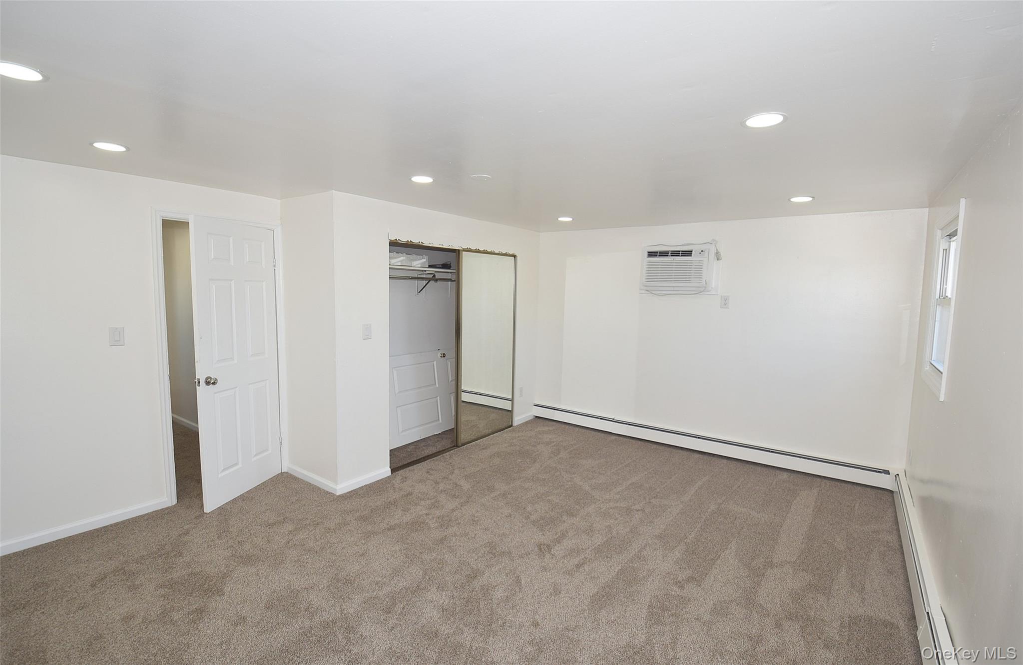 #12 photo, 76 Hoffman Avenue, নাসাউ কাউন্টি Elmont , NY 11003