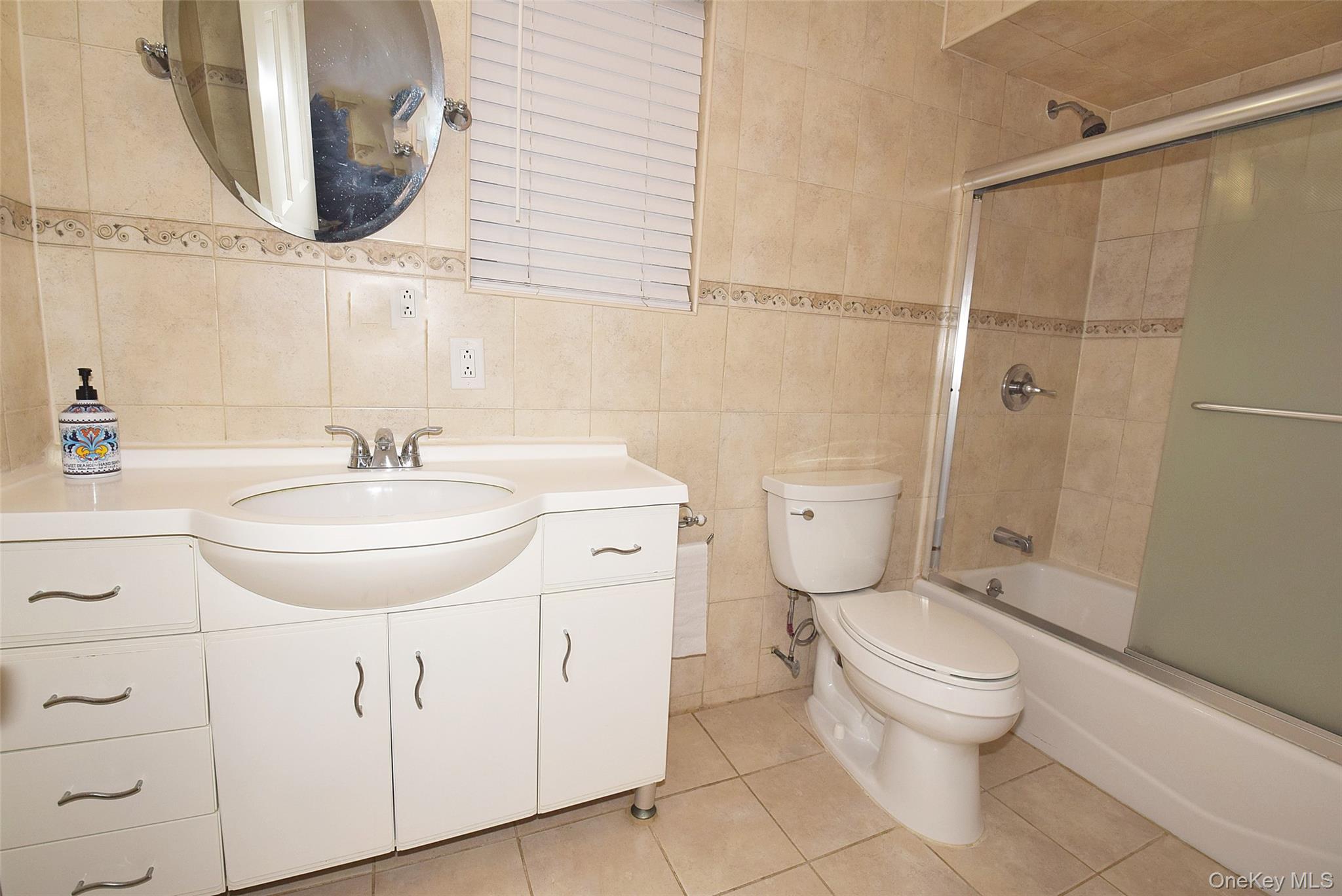 #8 photo, 76 Hoffman Avenue, নাসাউ কাউন্টি Elmont , NY 11003