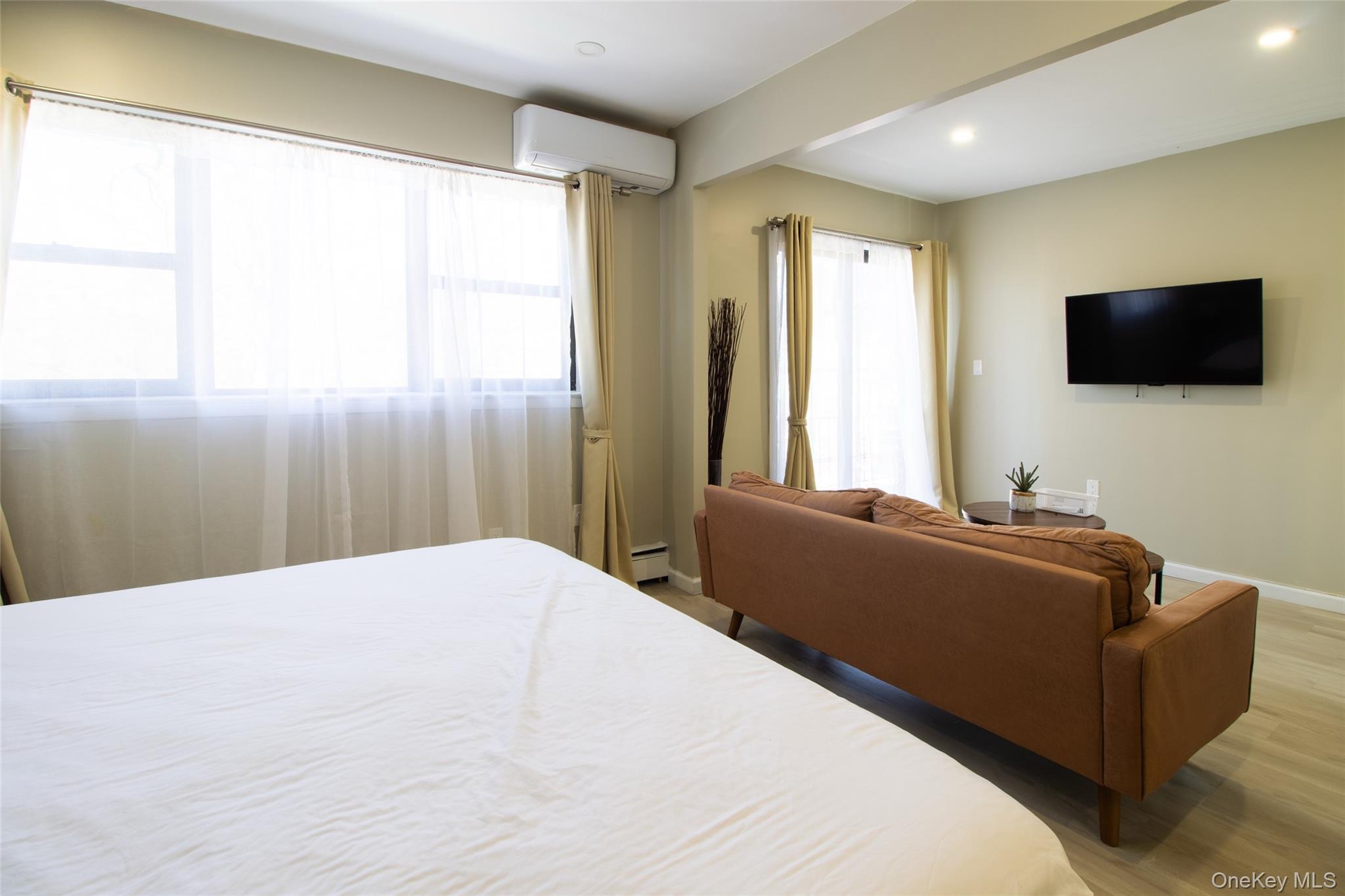 #2 photo, 14346 37TH Avenue, Flushing , NY 11354