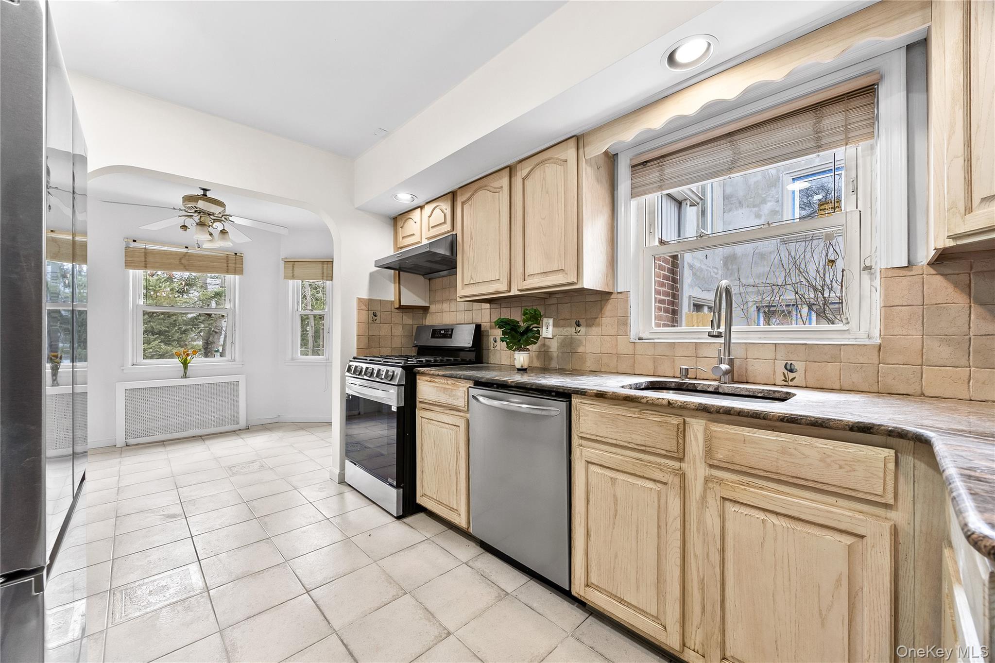 #10 photo, 219-01 82nd Avenue, Queens Village , NY 11427