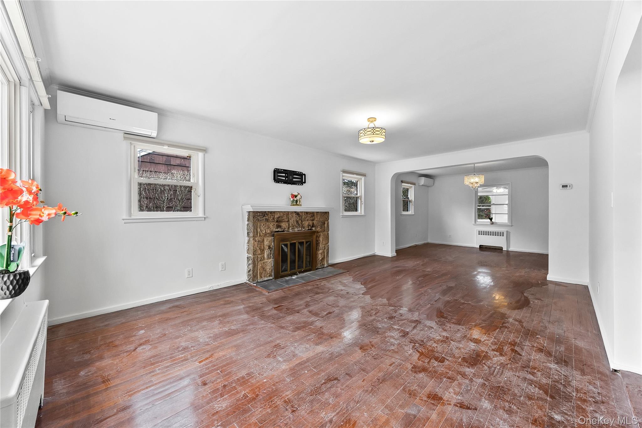 #4 photo, 219-01 82nd Avenue, Queens Village , NY 11427