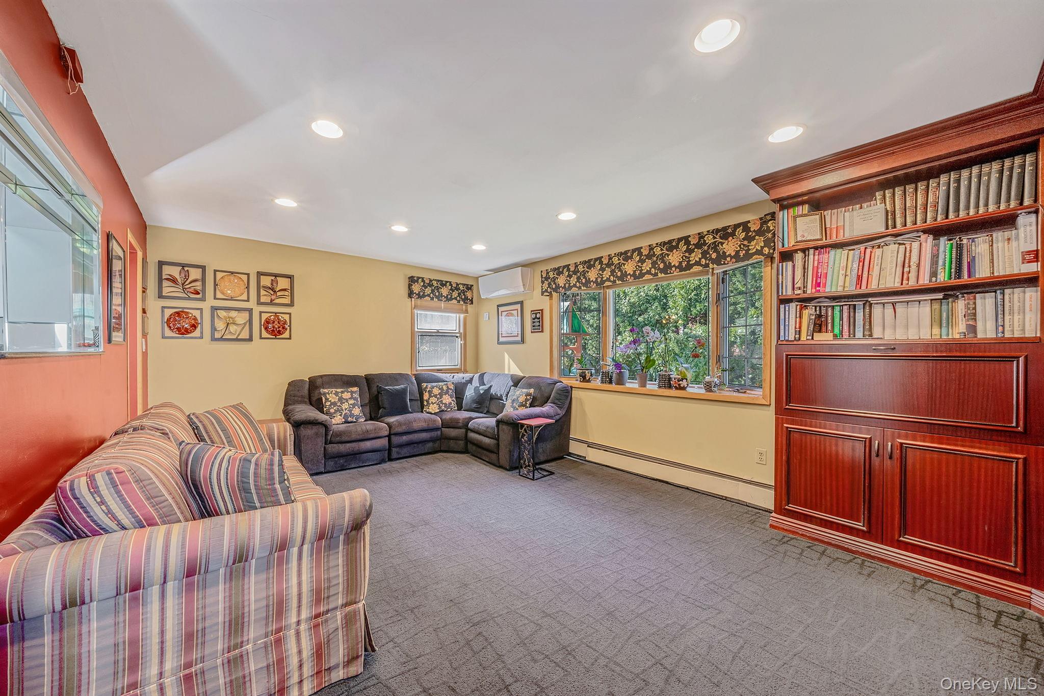 #10 photo, 85-26 Palo Alto Street, কুইন্‌স Holliswood , NY 11423