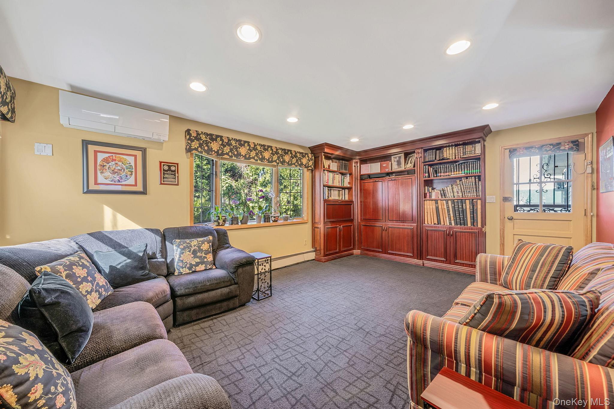 #9 photo, 85-26 Palo Alto Street, কুইন্‌স Holliswood , NY 11423