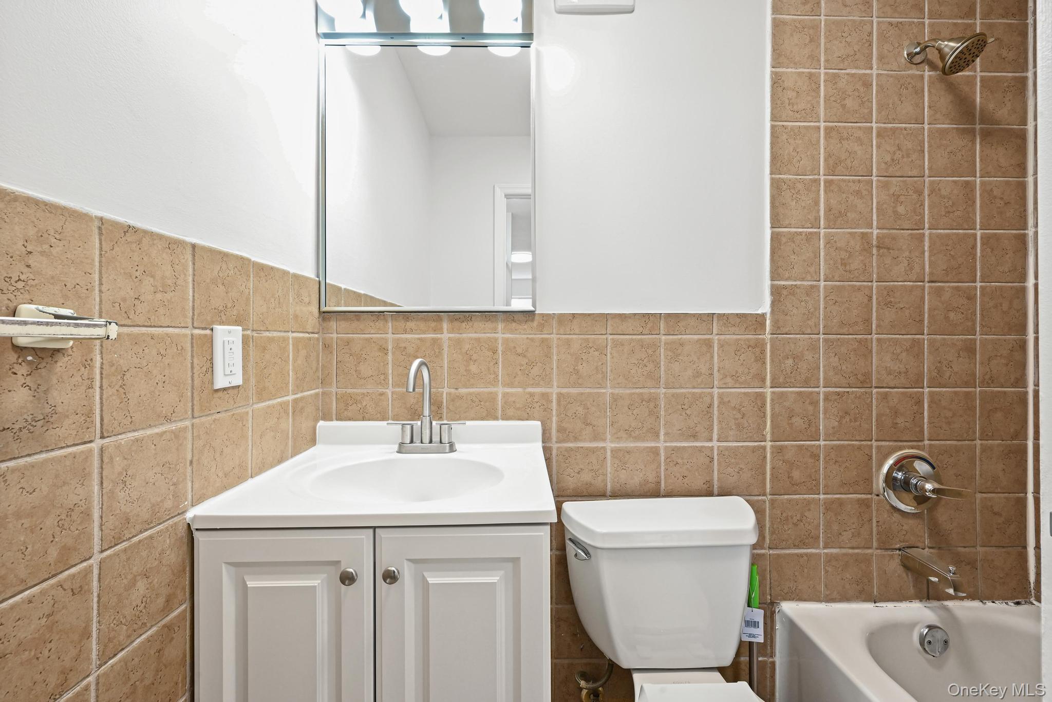 #12 photo, 93-29 91st Avenue, Woodhaven , NY 11421