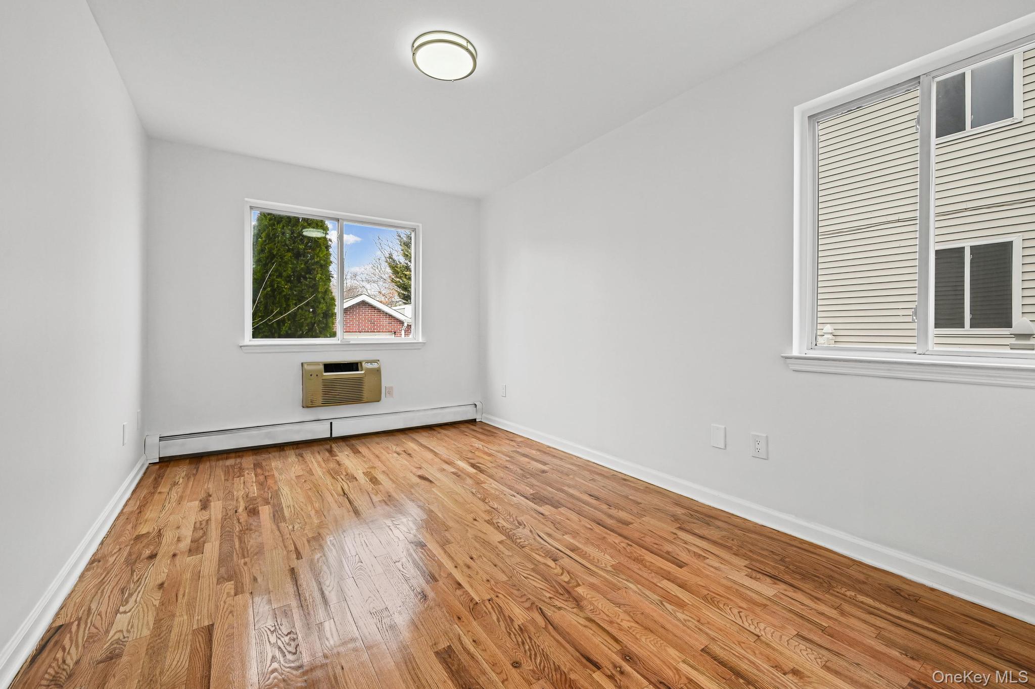 #7 photo, 93-29 91st Avenue, Woodhaven , NY 11421