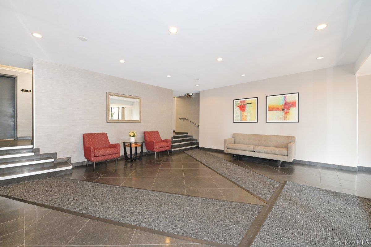 #13 photo, 4 Birchwood Court, নাসাউ কাউন্টি Mineola , NY 11501