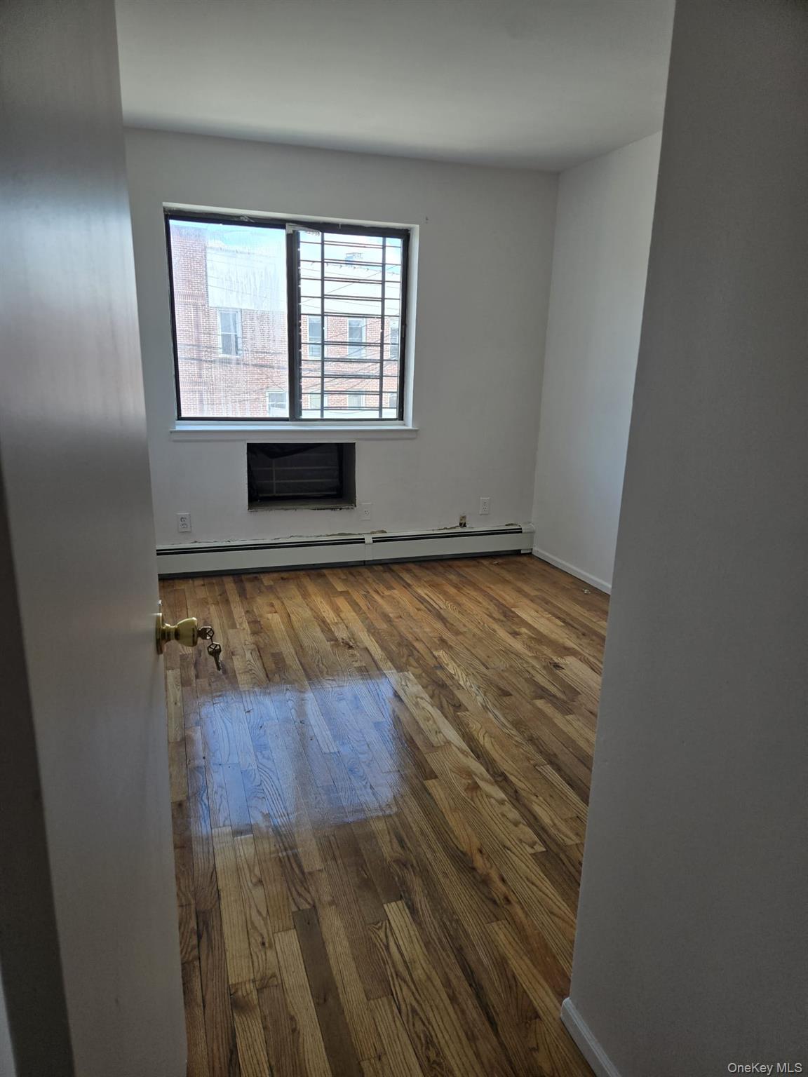 #3 photo, 10521 53rd Avenue, Corona , NY 11368