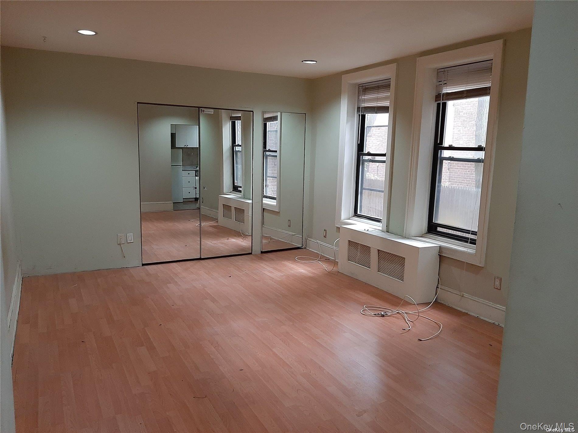 #6 photo, 1 Hillside Avenue, নাসাউ কাউন্টি Great Neck , NY 11021