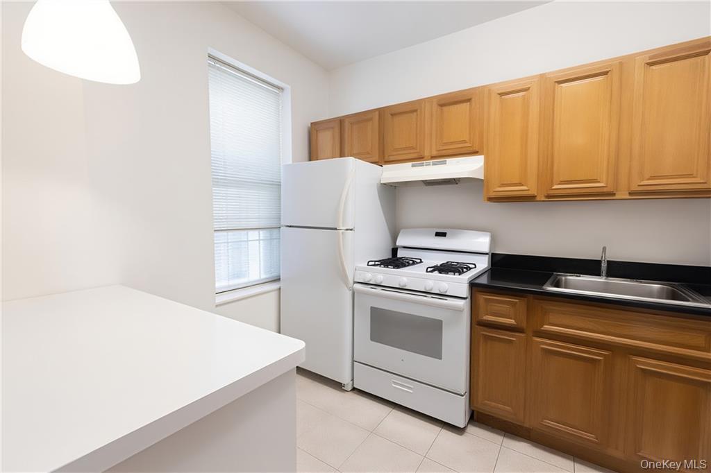 #8 photo, 1717 Voorhies Avenue, Brooklyn , NY 11235