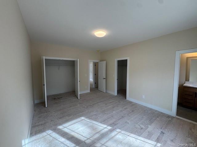 #12 photo, 2384 B N/C Walnut Avenue, Ronkonkoma , NY 11779