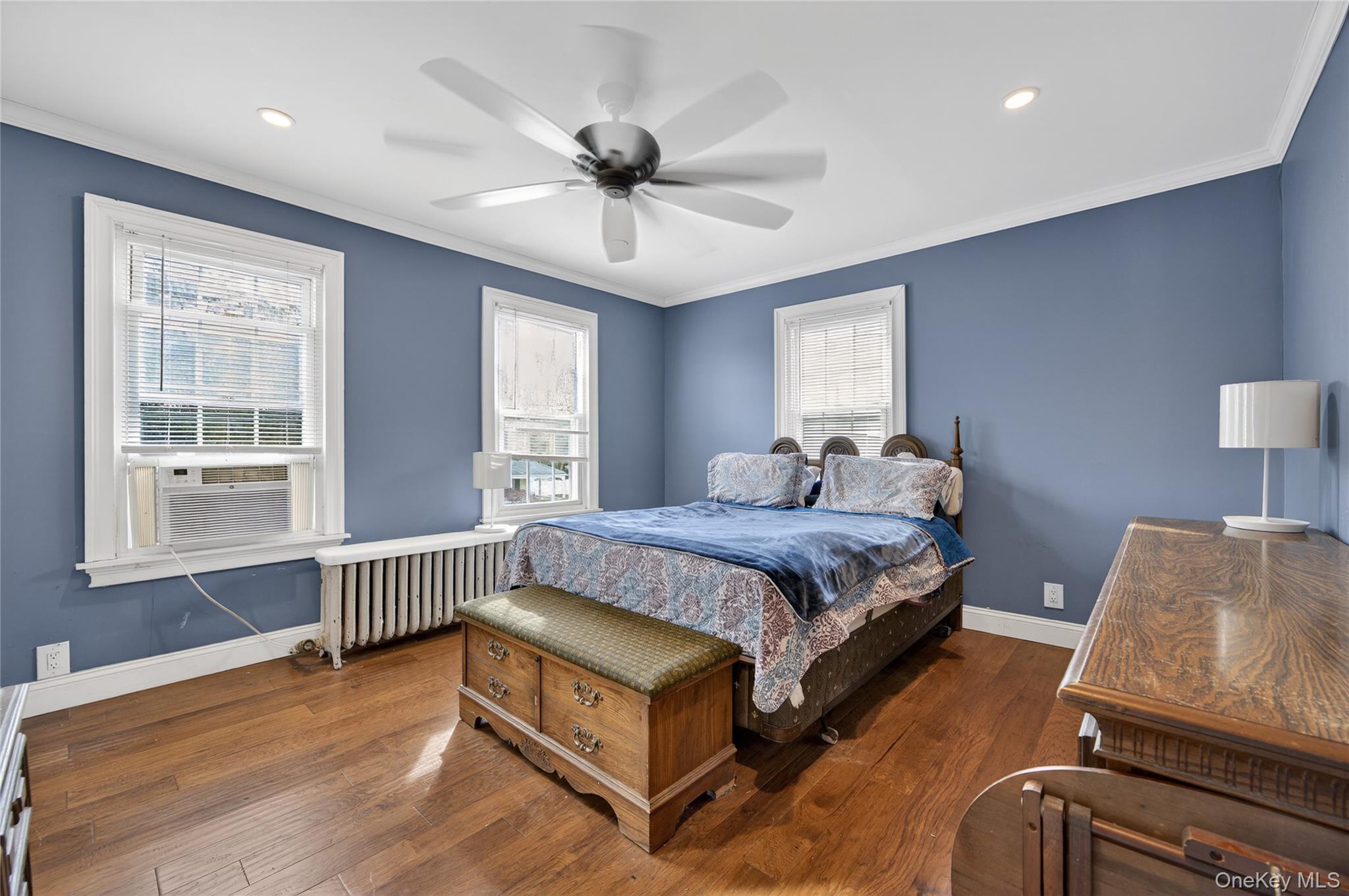 #19 photo, 46 Monell Avenue, Islip , NY 11751