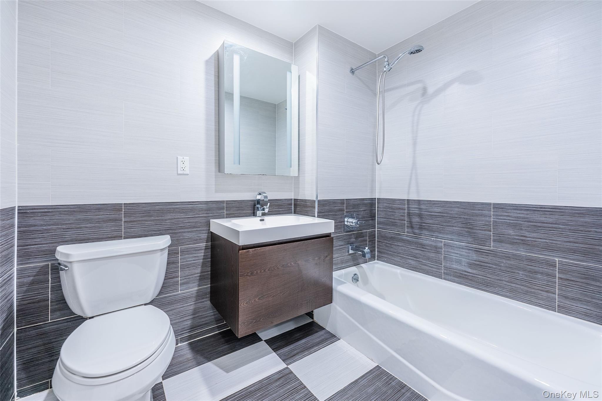 #8 photo, 14238 37th Avenue, Flushing , NY 11354