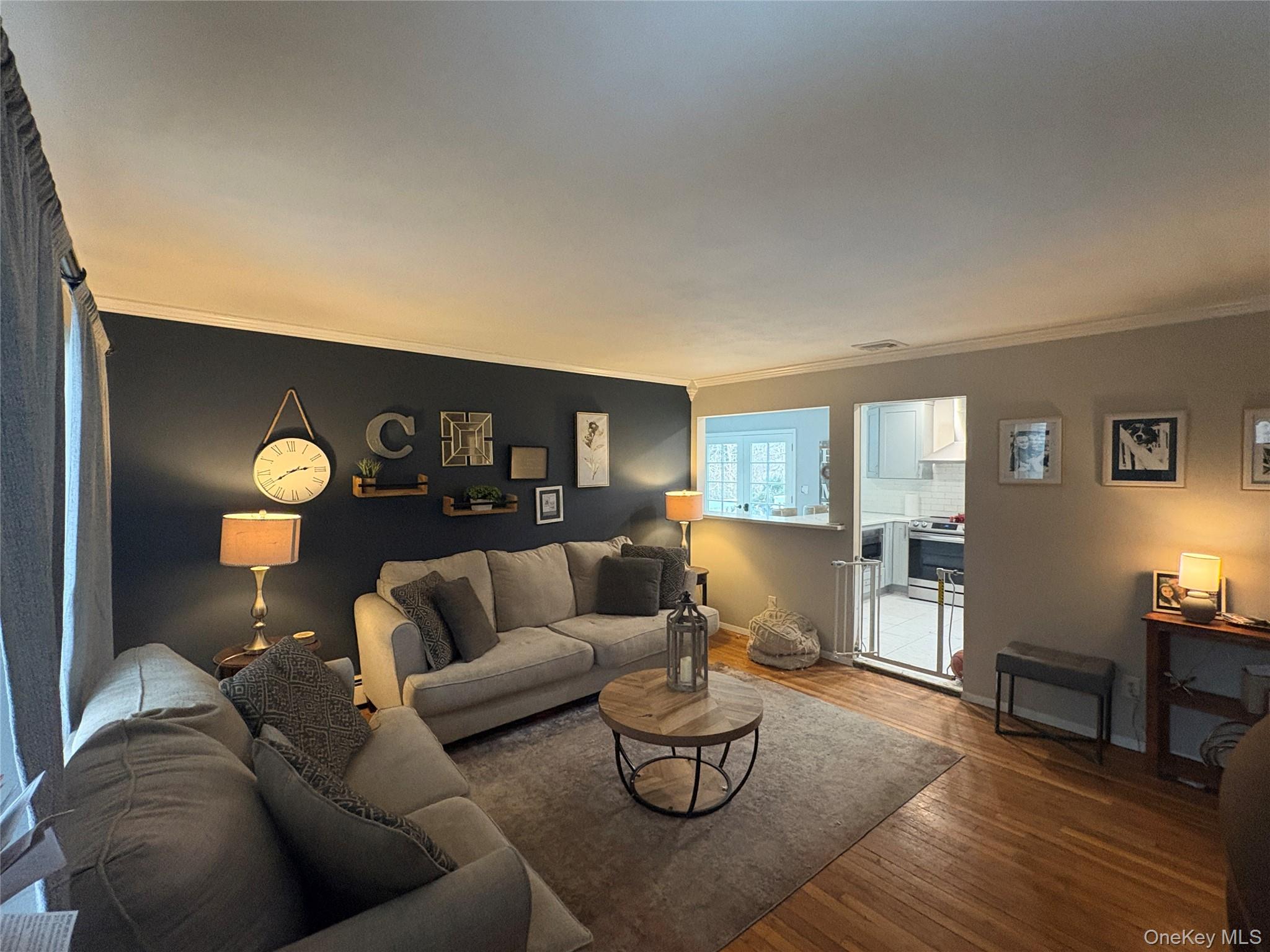 #1 photo, 4429 Express Drive, সাফোক কাউন্টি Ronkonkoma , NY 11779