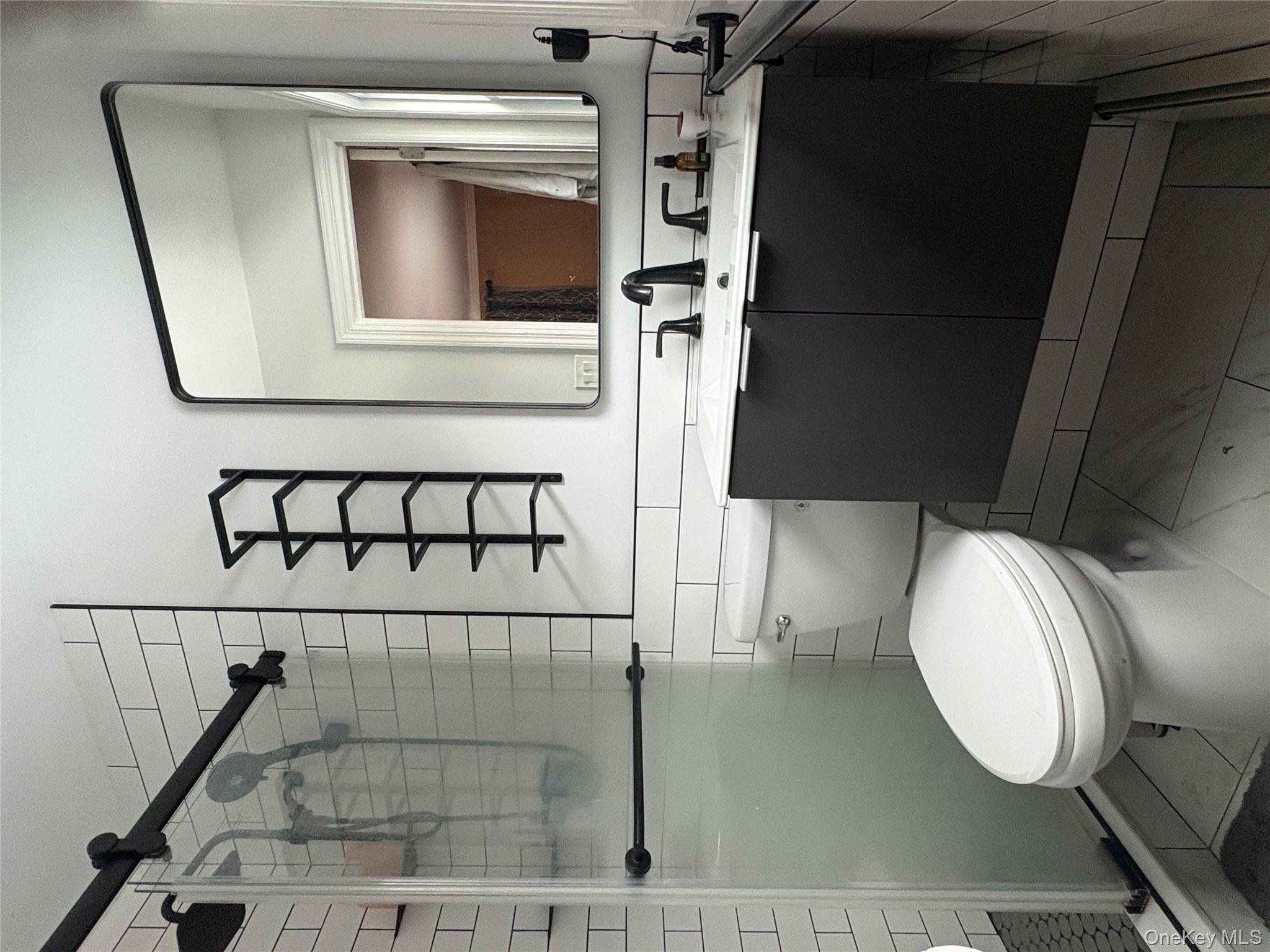 #11 photo, 4429 Express Drive, সাফোক কাউন্টি Ronkonkoma , NY 11779