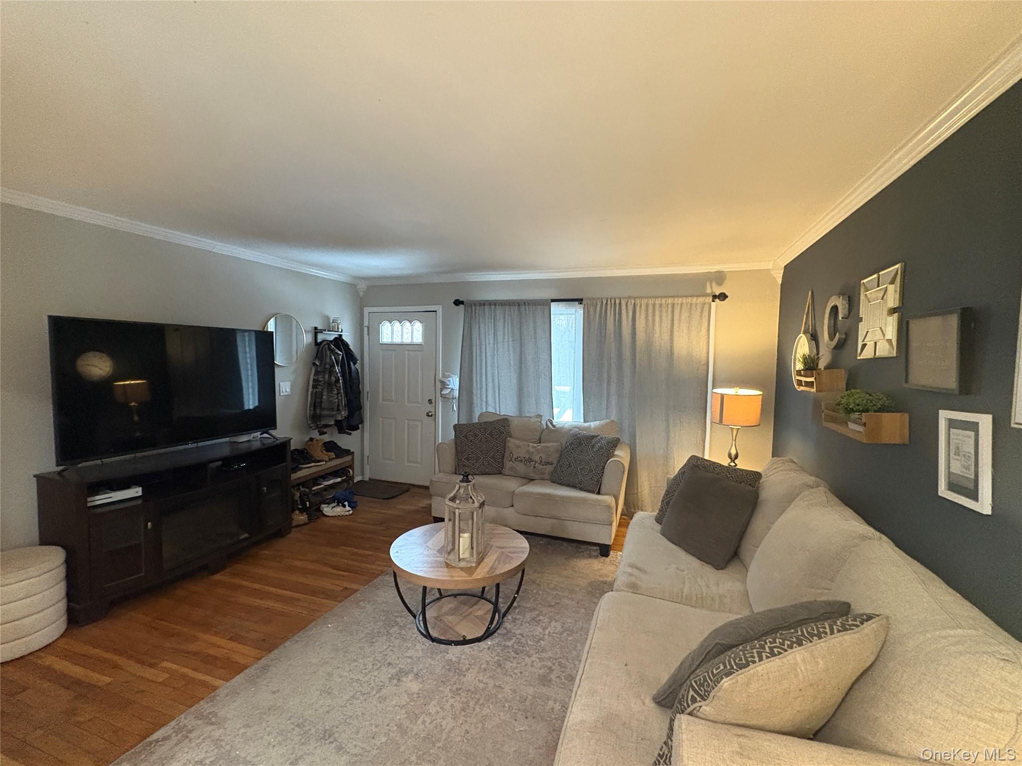 #2 photo, 4429 Express Drive, সাফোক কাউন্টি Ronkonkoma , NY 11779