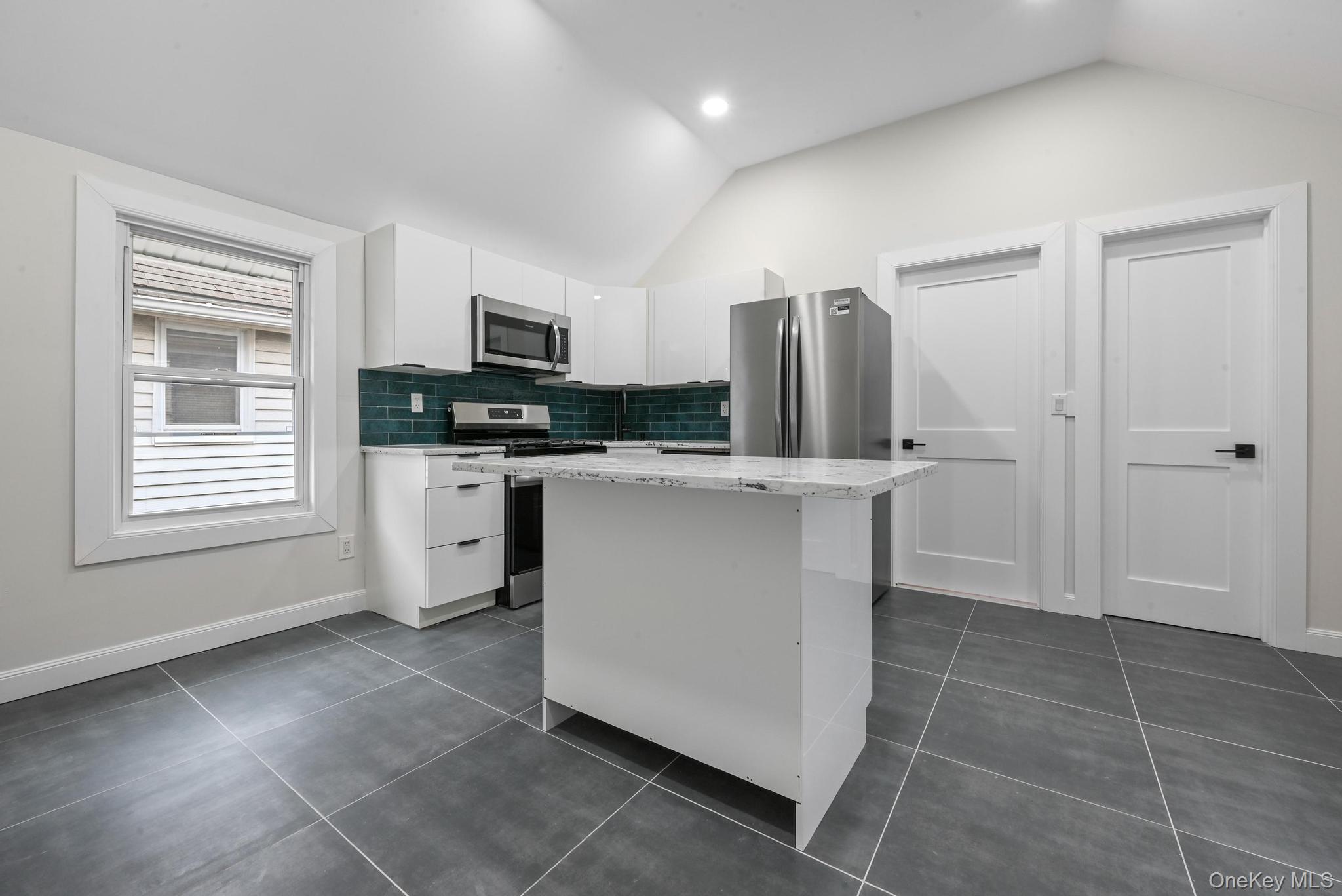 #13 photo, 107-32 108th Street, 皇后區 Richmond Hill , NY 11419