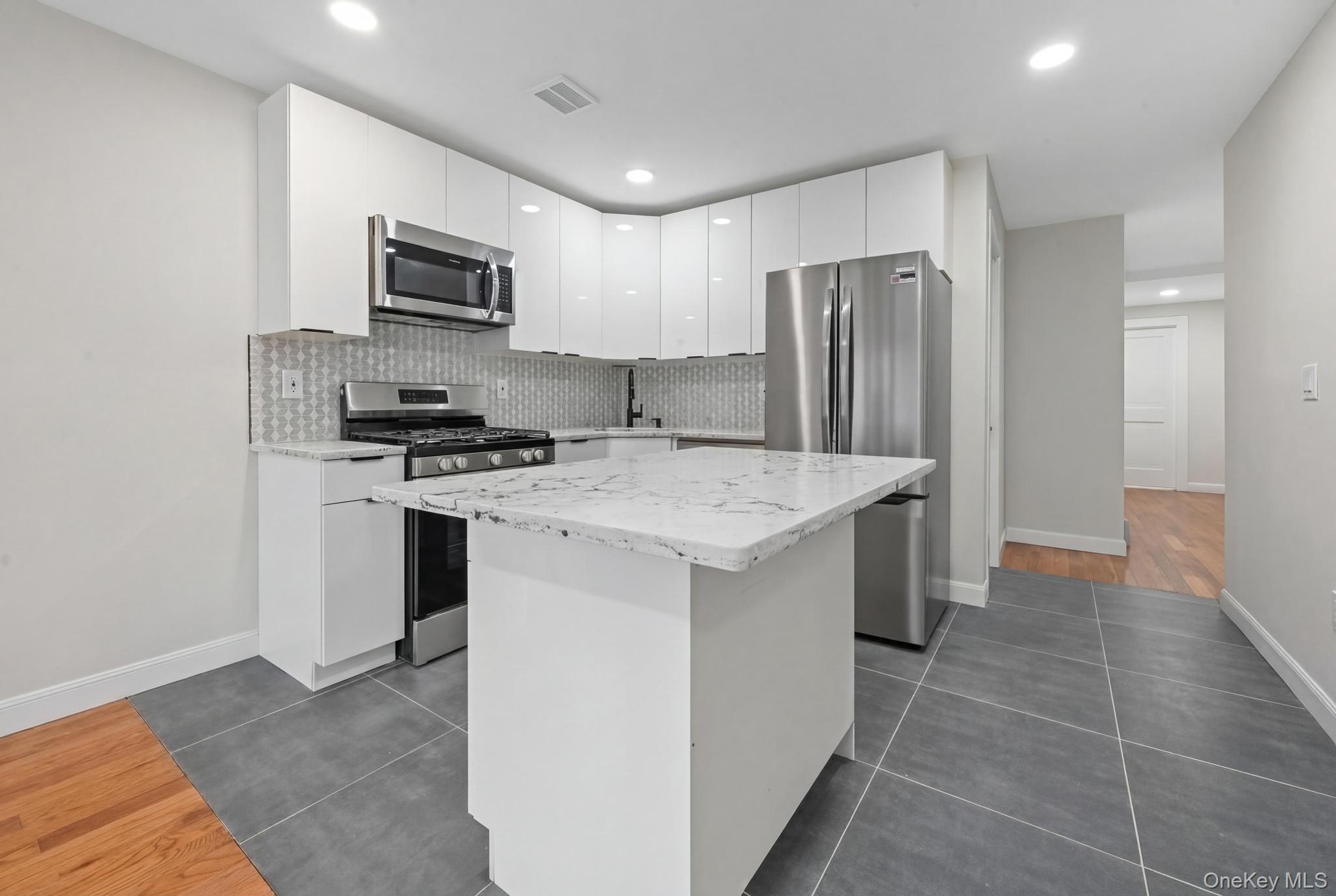 #6 photo, 107-32 108th Street, 皇后區 Richmond Hill , NY 11419