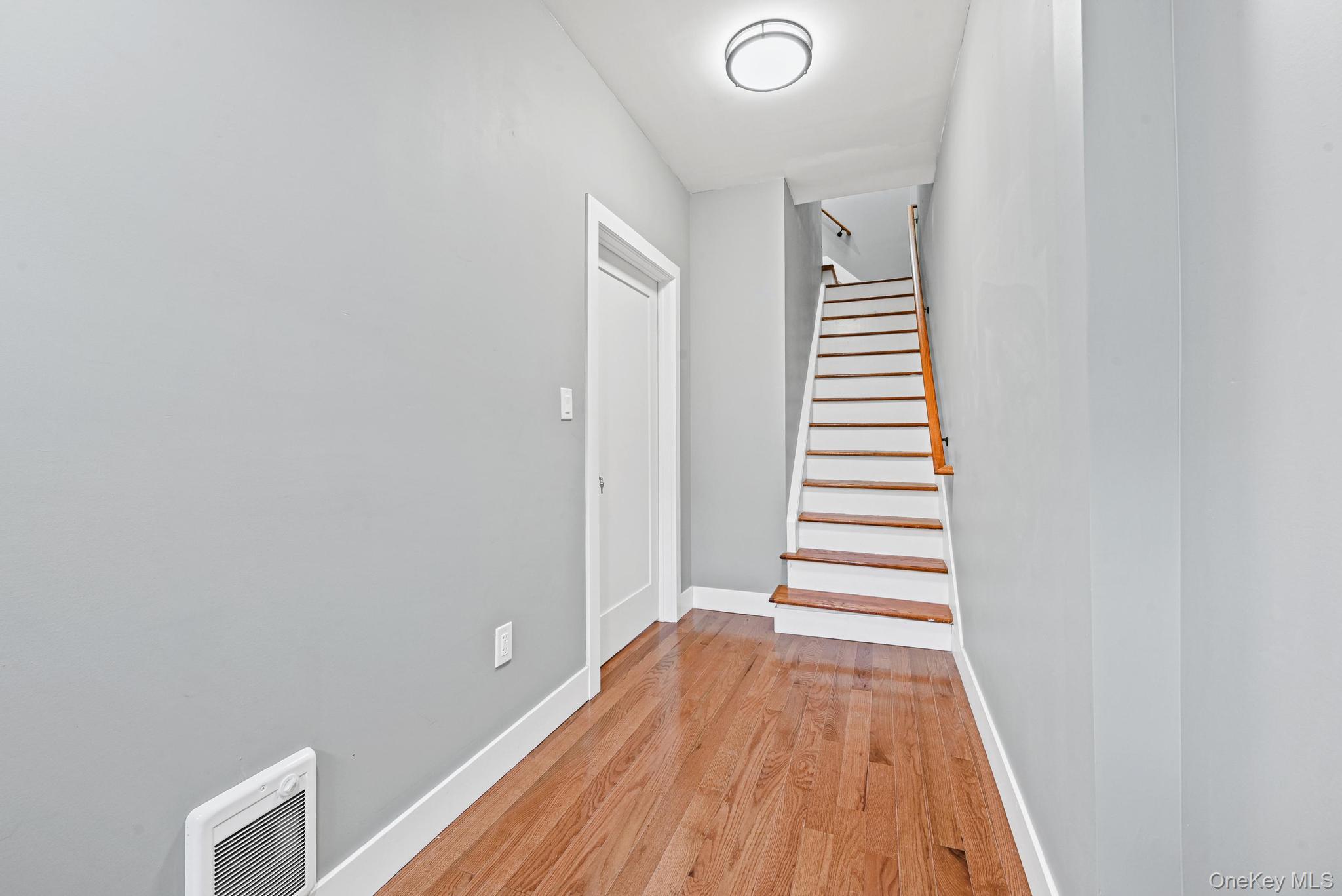 #18 photo, 9210 104th Street, Richmond Hill , NY 11418