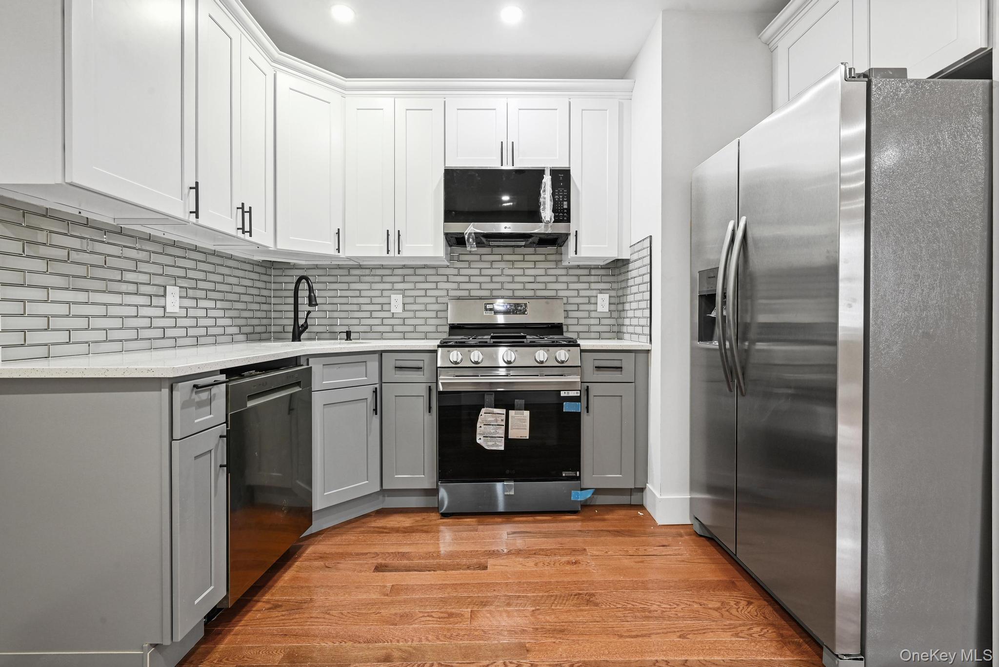 #20 photo, 9210 104th Street, Richmond Hill , NY 11418