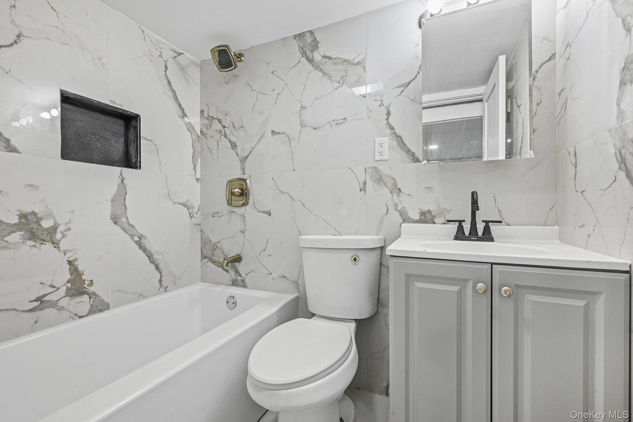 #8 photo, 9210 104th Street, Richmond Hill , NY 11418