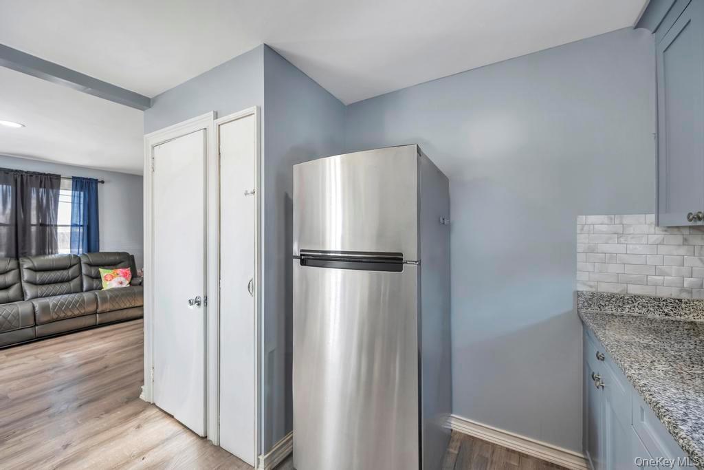 #14 photo, 1333 5th Avenue, Bay Shore , NY 11706