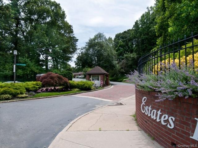 #1 photo, 254 Estates Terrace, Manhasset , NY 11030