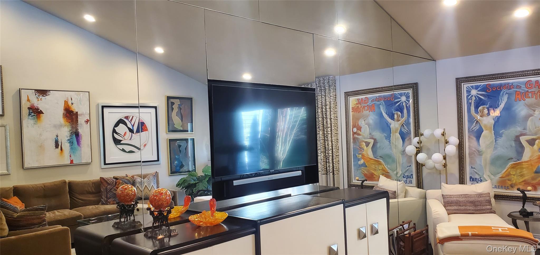 #3 photo, 254 Estates Terrace, Manhasset , NY 11030