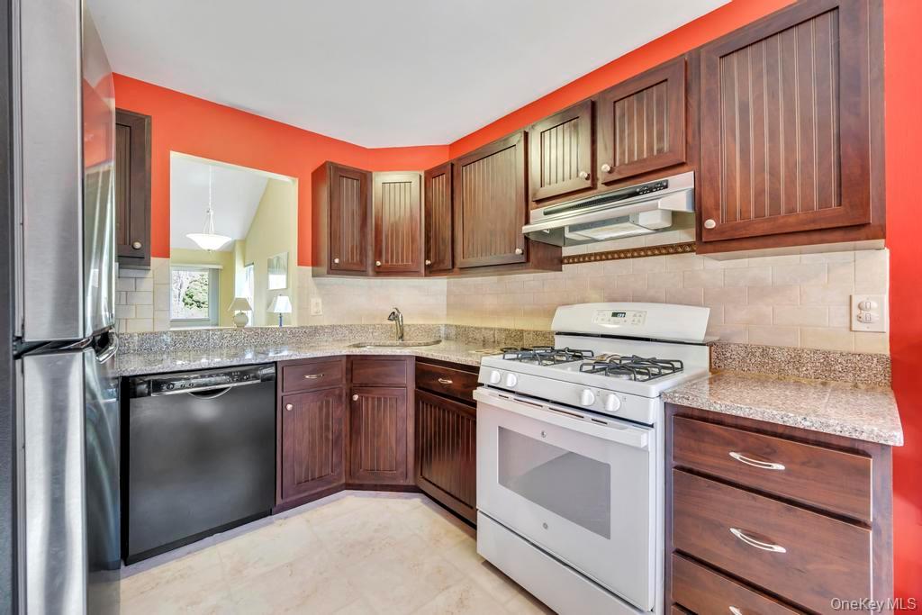 #8 photo, 13 Mallard Path, Coram , NY 11727