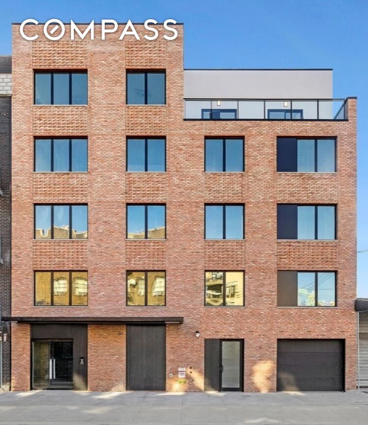 #13 photo, 12-16 30th Avenue, কুইন্‌স Astoria , NY 11102