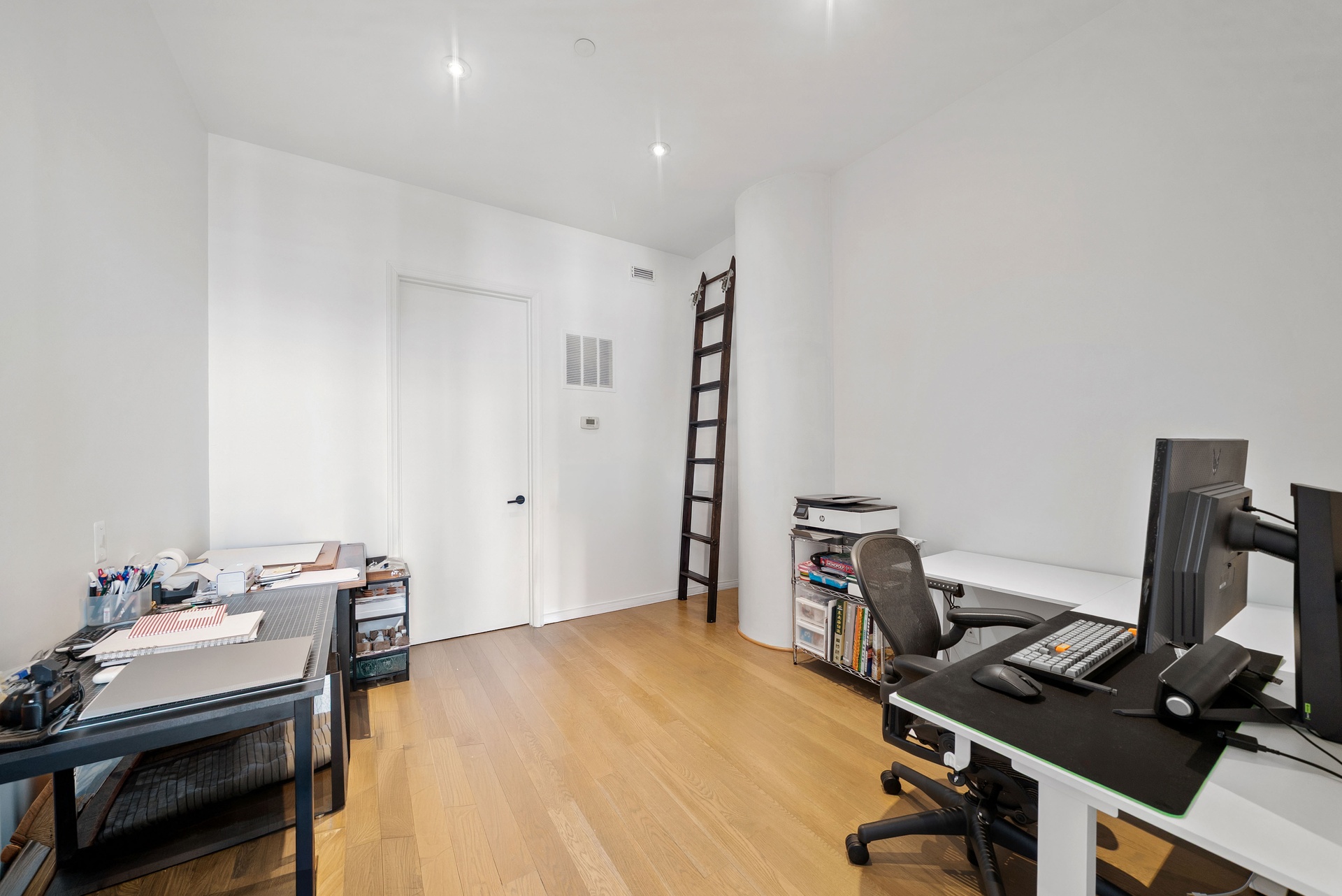 #11 photo, 27-28 Thomson Avenue, Long Island City , NY 11101