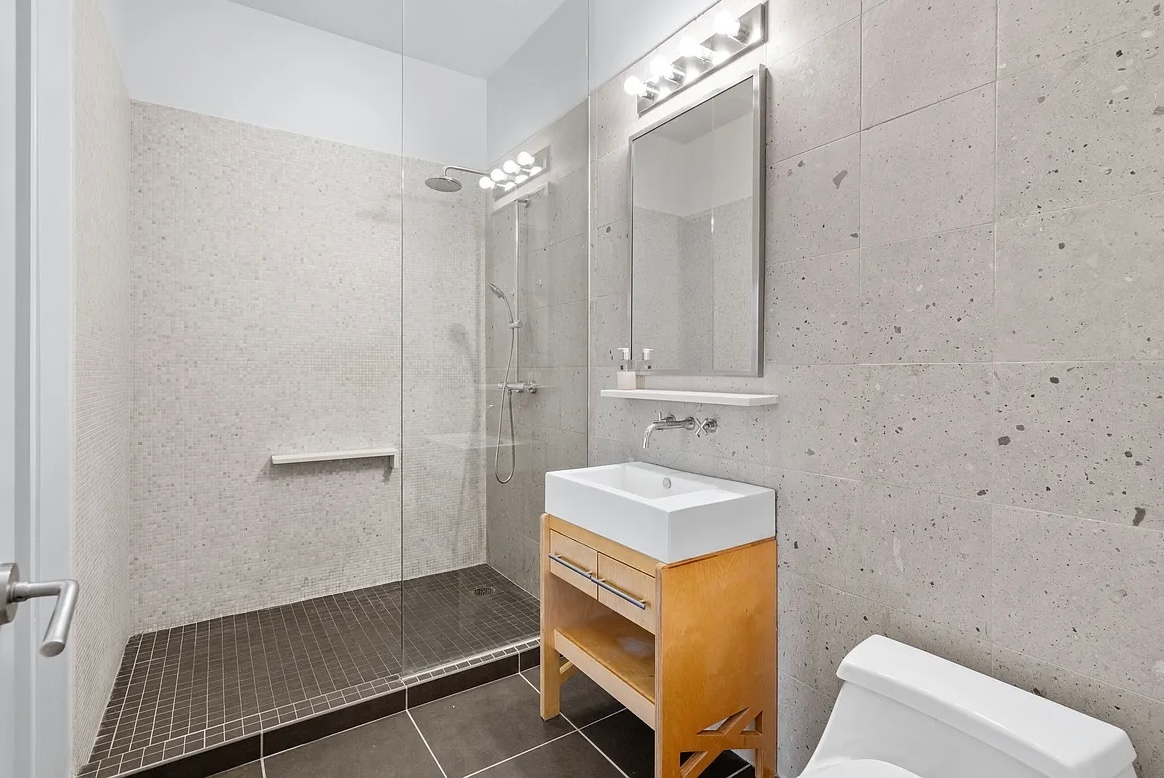 #12 photo, 27-28 Thomson Avenue, Long Island City , NY 11101