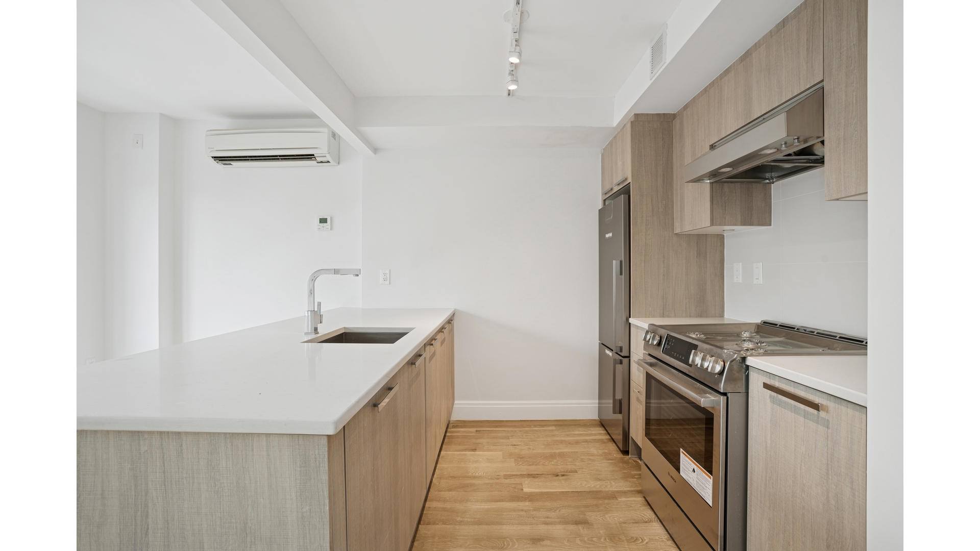 #4 photo, 189 COOPER Street, Bushwick , NY 11207