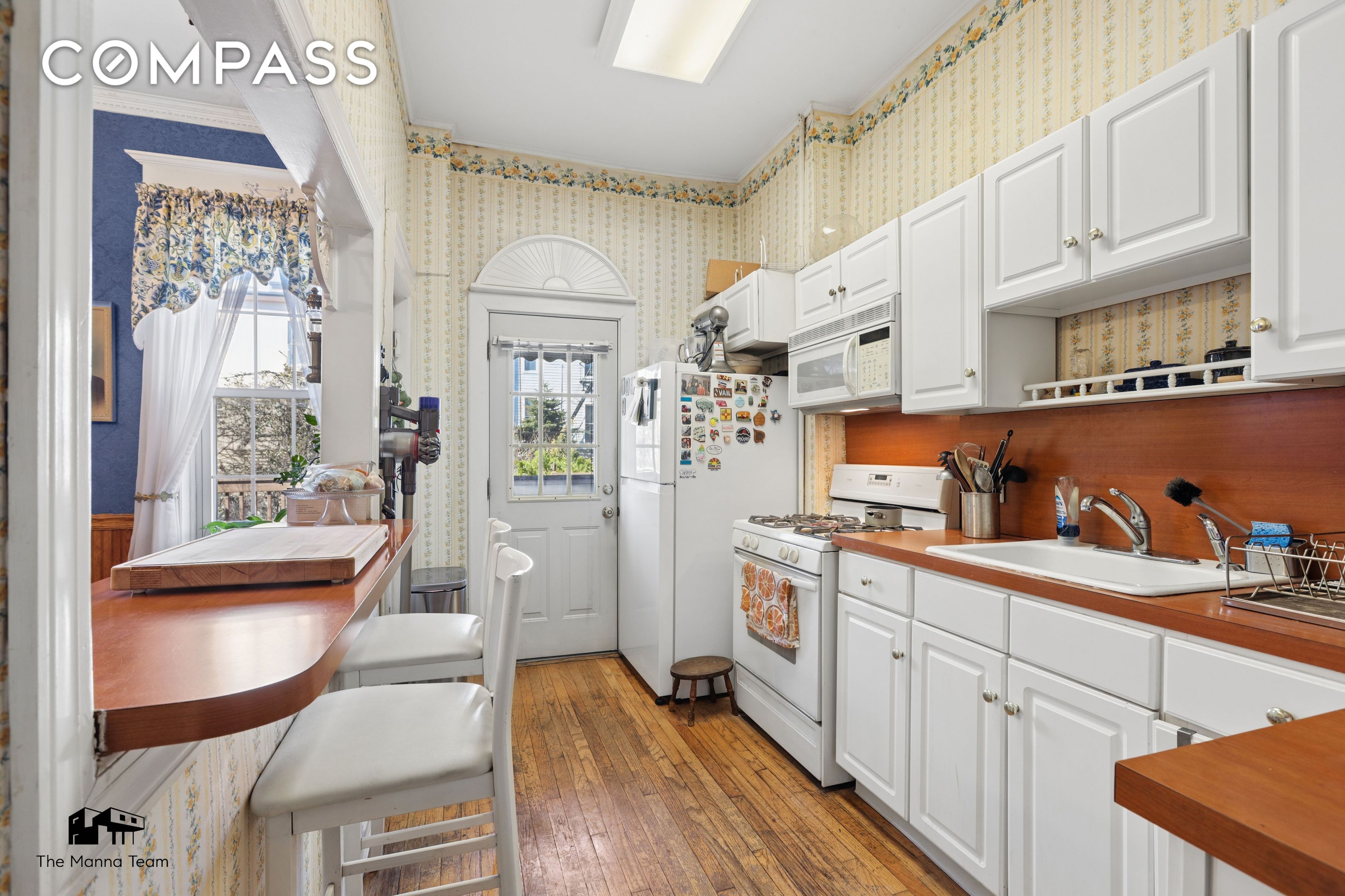 #7 photo, 51 Apollo Street, Greenpoint , NY 11222