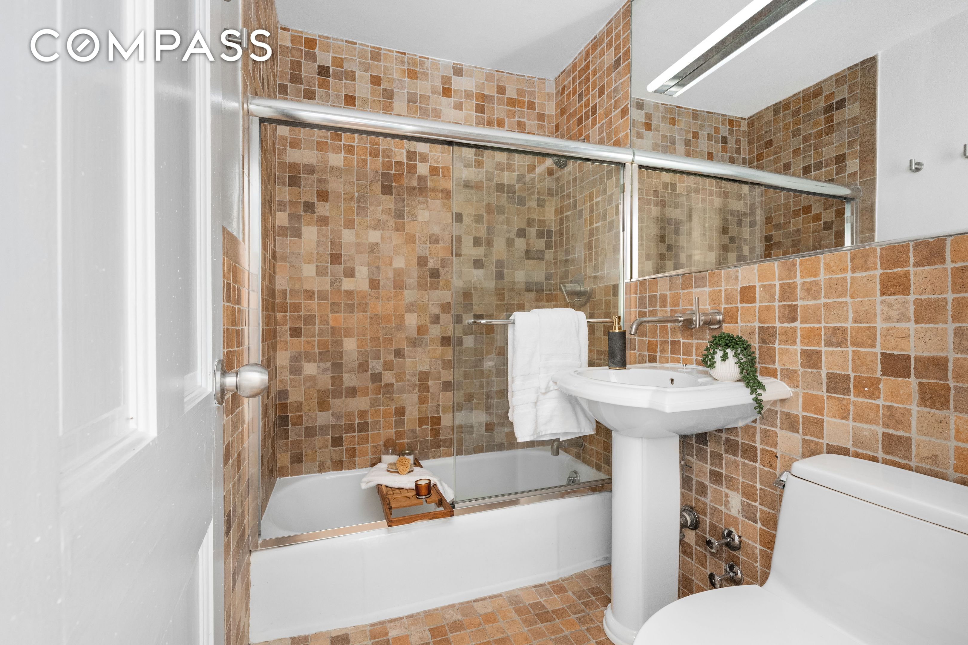 #8 photo, 140 7th Avenue, ম্যানহাটন Chelsea , NY 10011