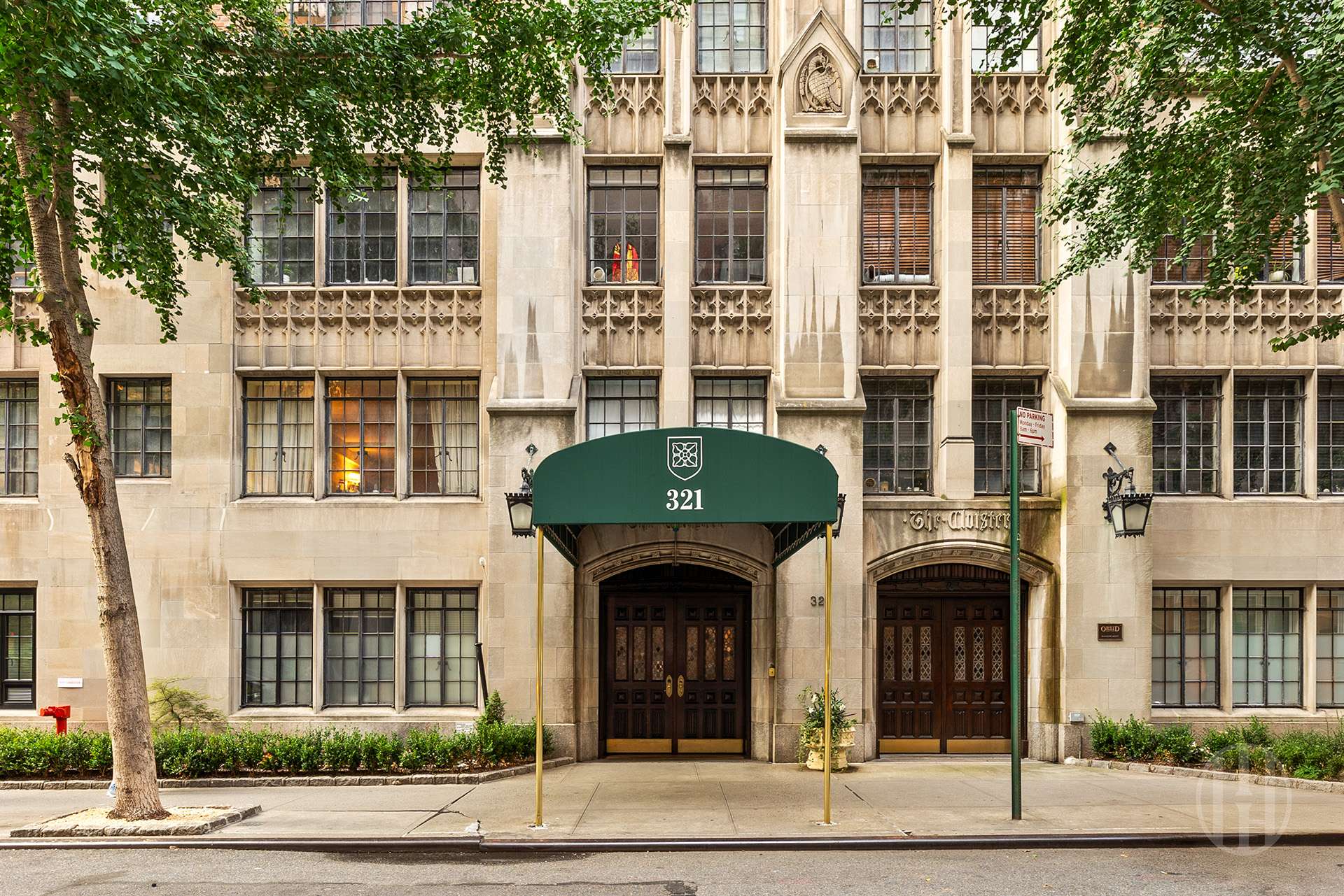 #6 photo, 321 E 43rd Street, मैनहटन Midtown East , NY 10017