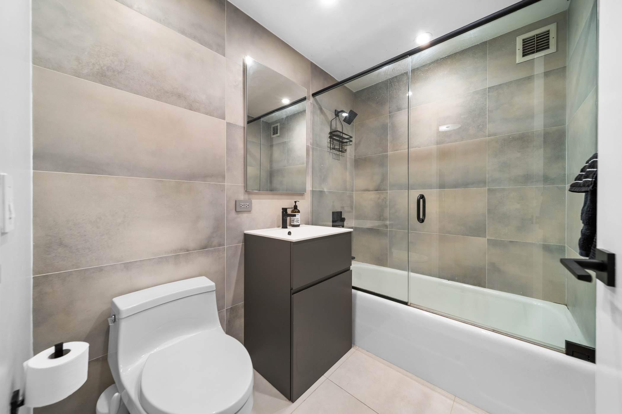 #17 photo, 121 E 23rd Street, ম্যানহাটন Flatiron , NY 10010