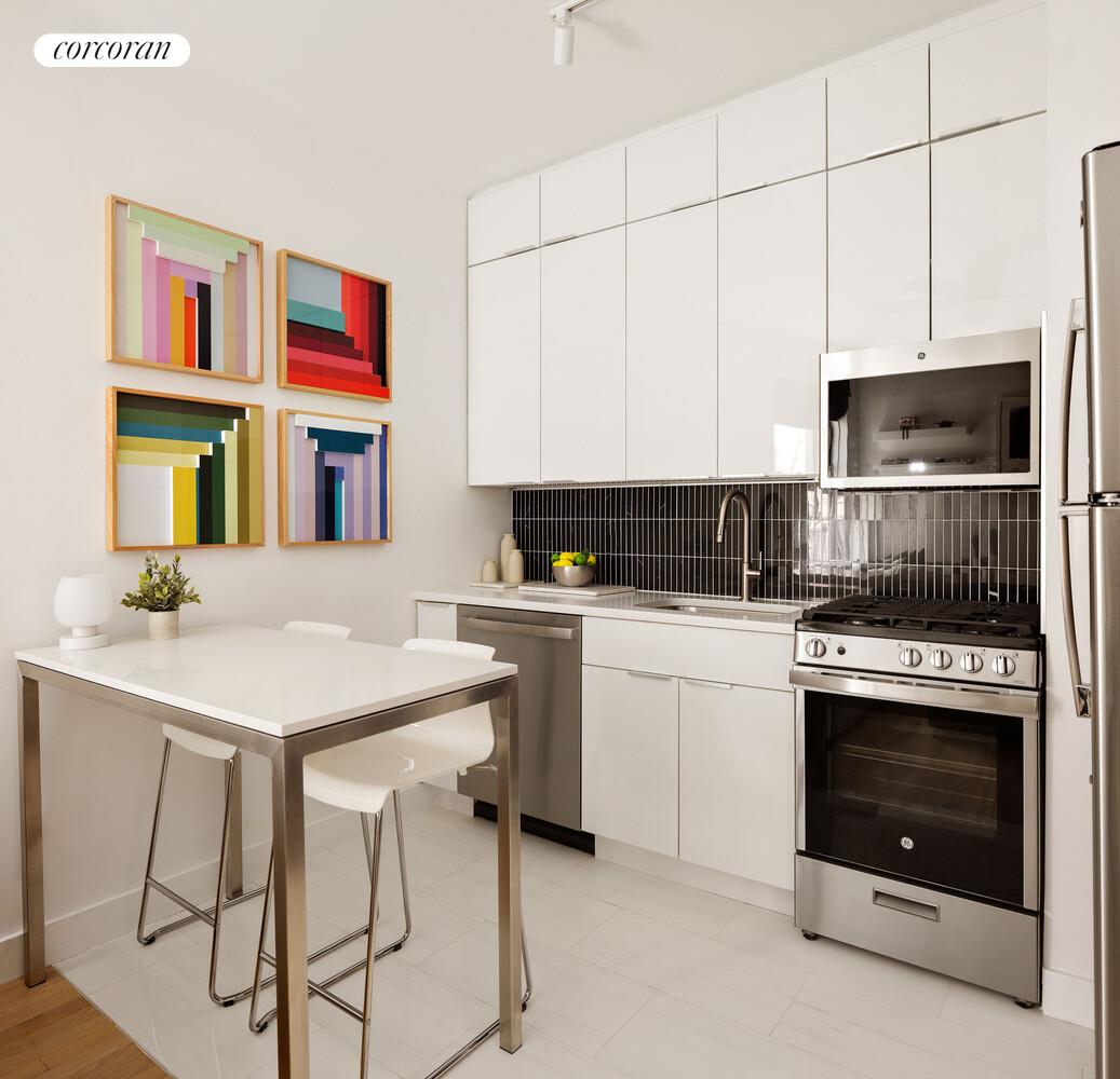 #5 photo, 233 W 21ST Street, ম্যানহাটন Chelsea , NY 10011